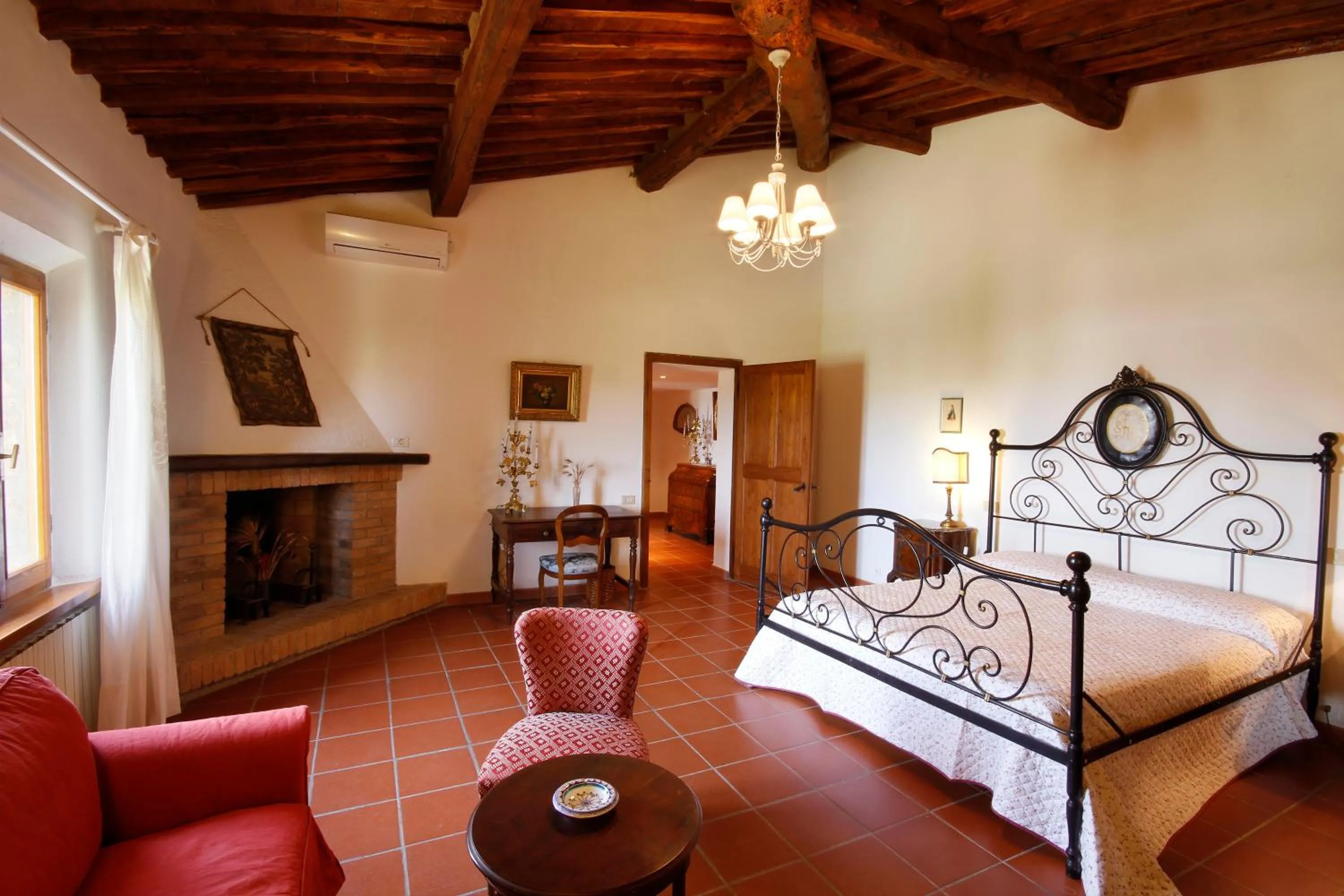 Bed in Tenuta La Santissima