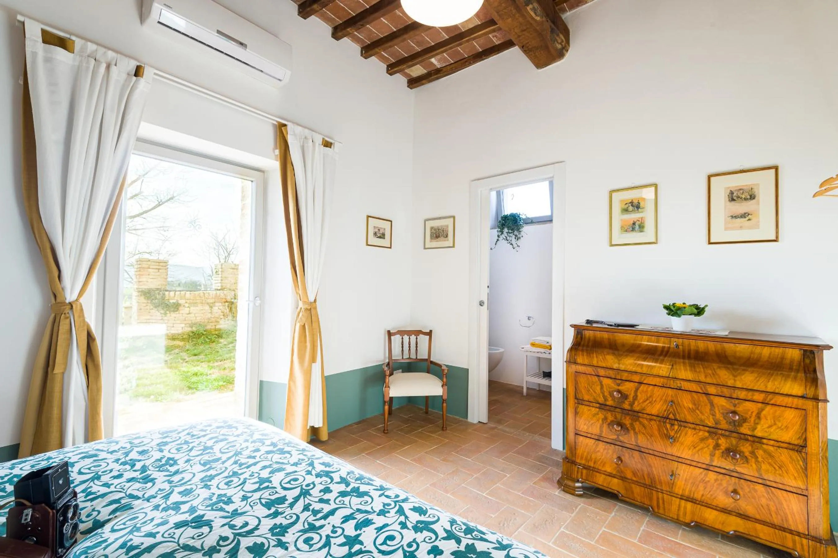 Bed in Tenuta La Santissima