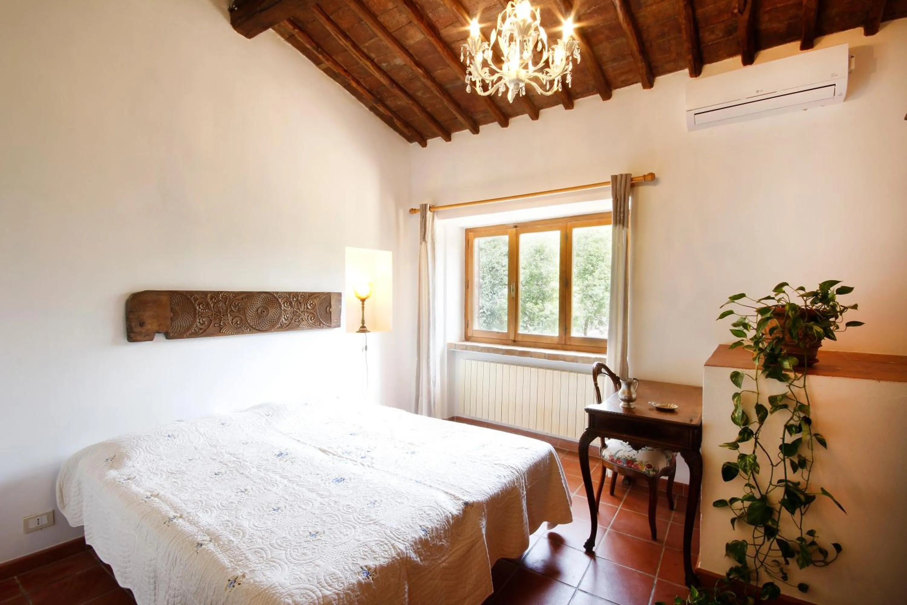Bed in Tenuta La Santissima