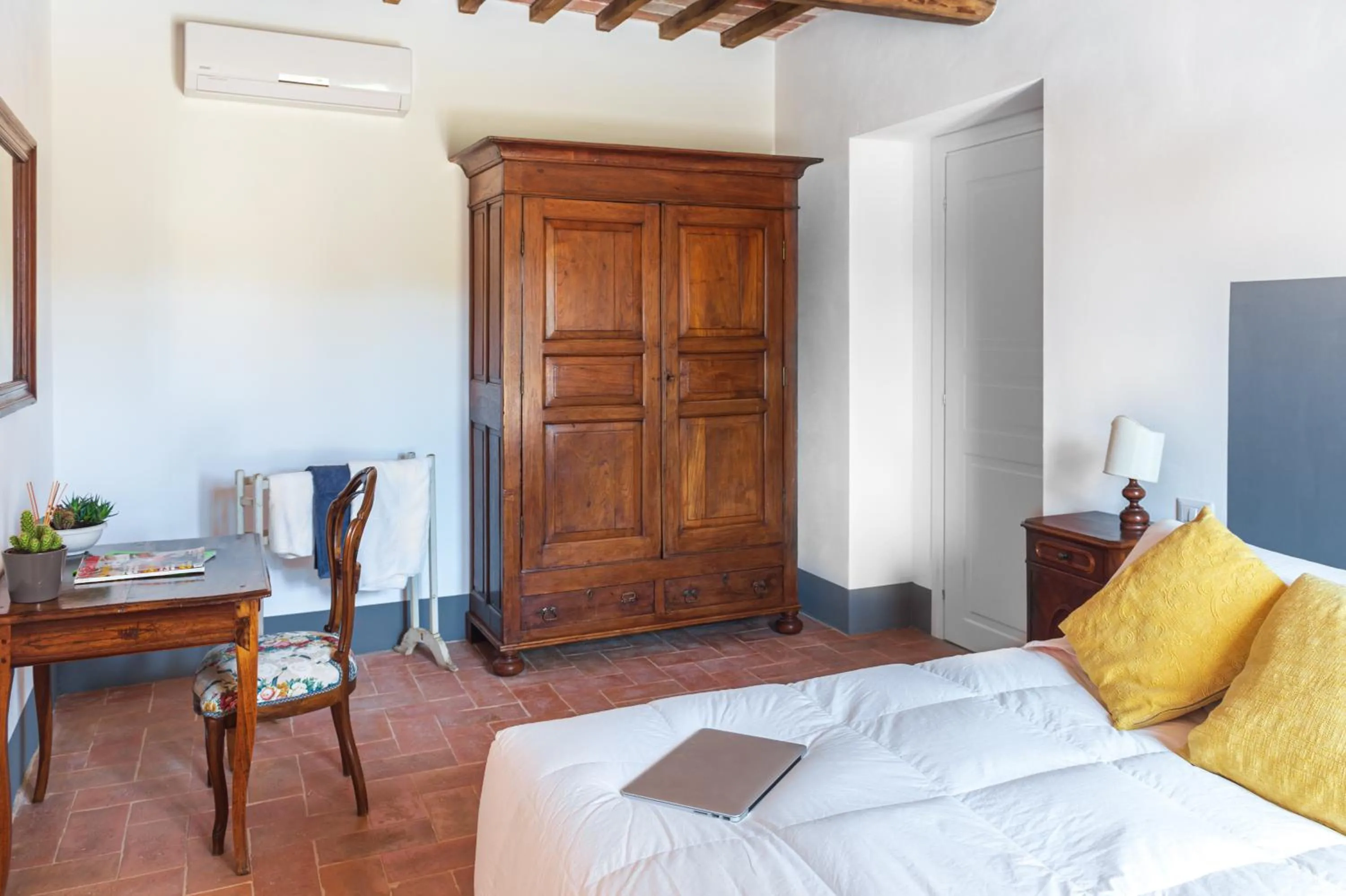 Bed in Tenuta La Santissima