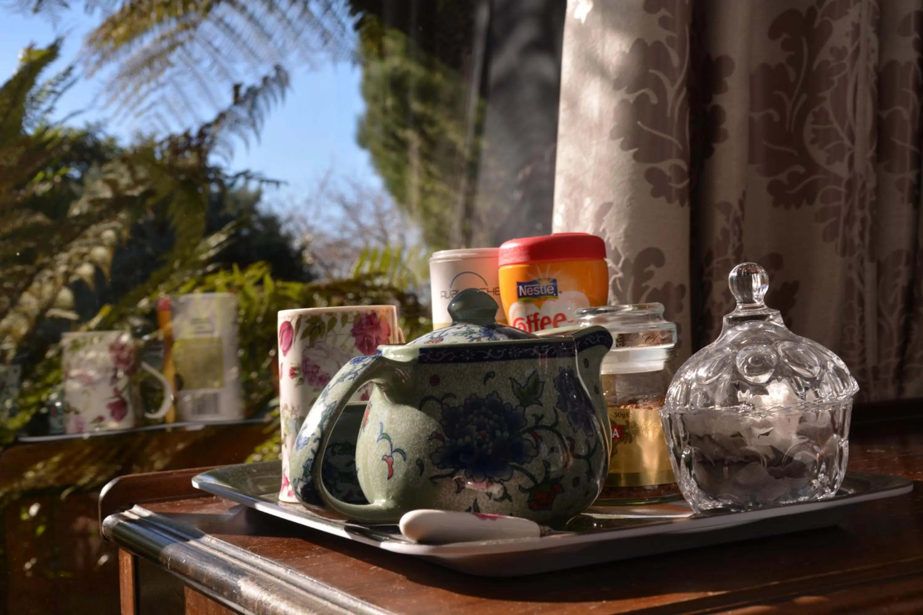 Coffee/tea facilities in English Cherry Tree Manor