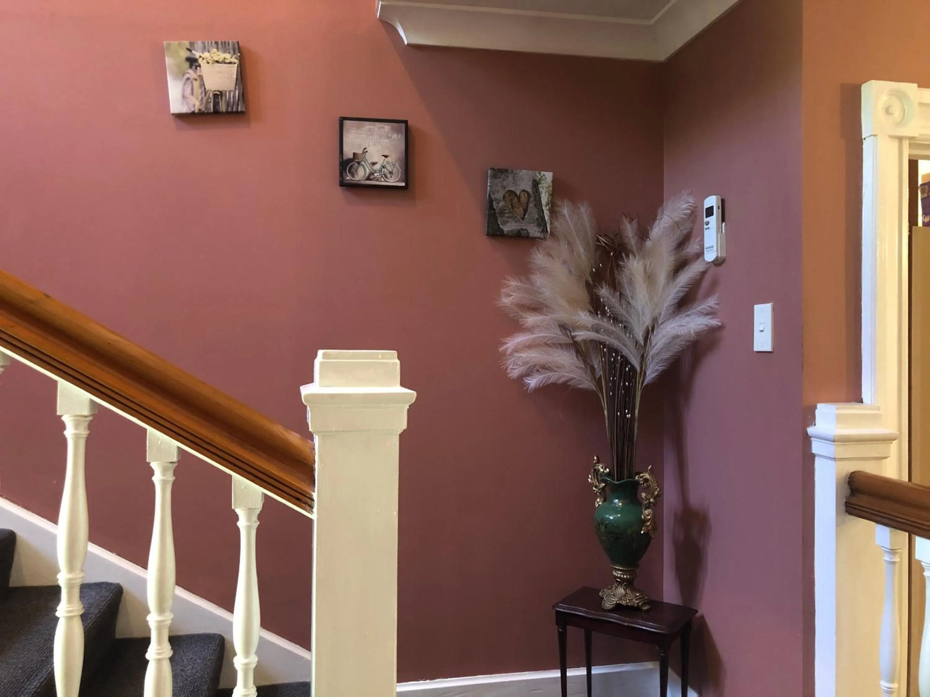 Decorative detail in English Cherry Tree Manor