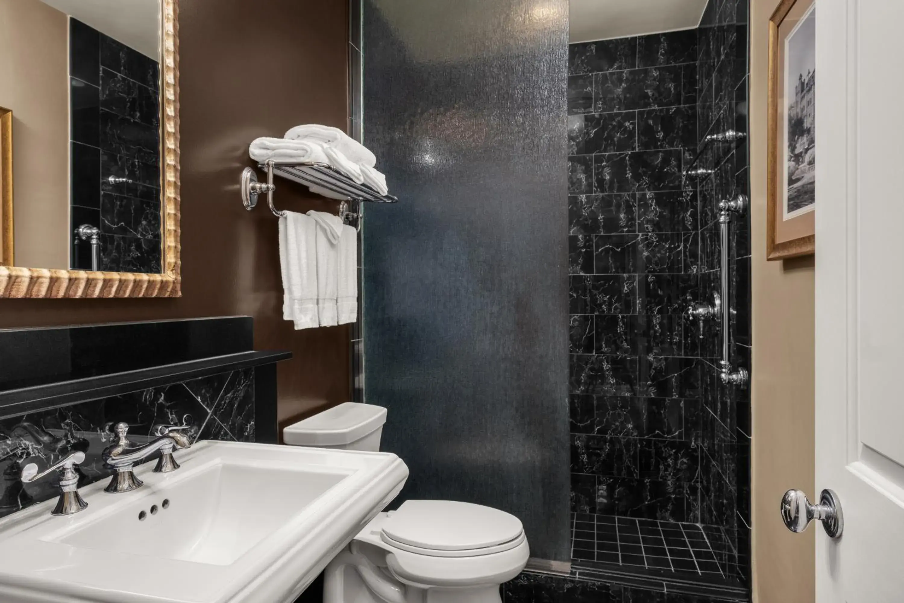 Superior King Room in Hotel Mazarin Superior King Room in Hotel Mazarin