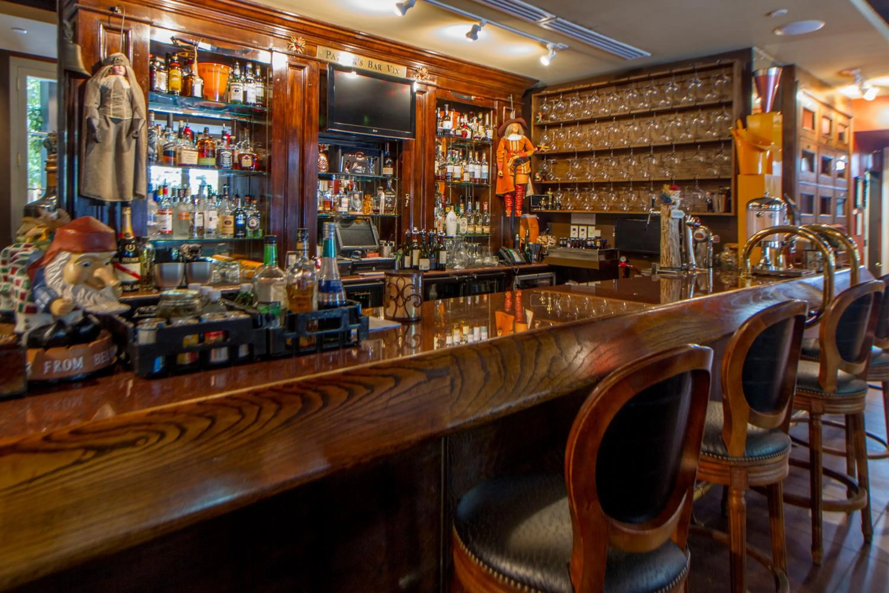 Lounge or bar in Hotel Mazarin