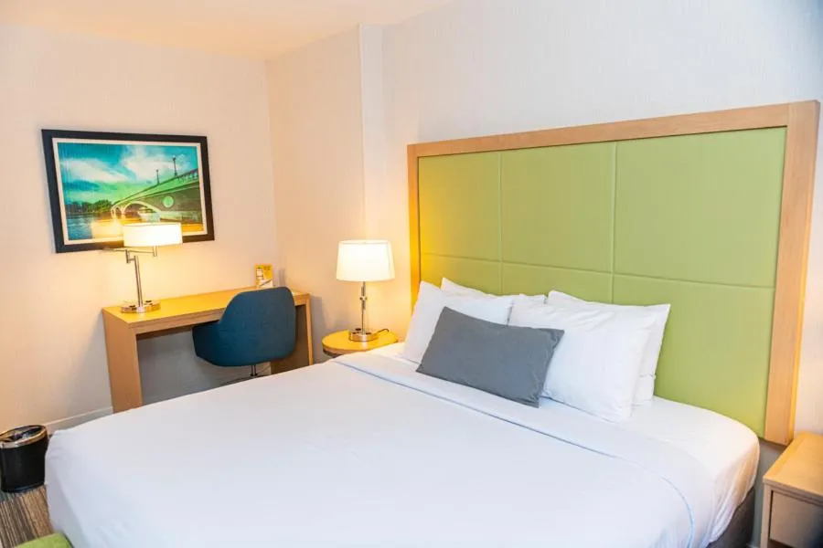 Bed in The Inn at Longwood Medical