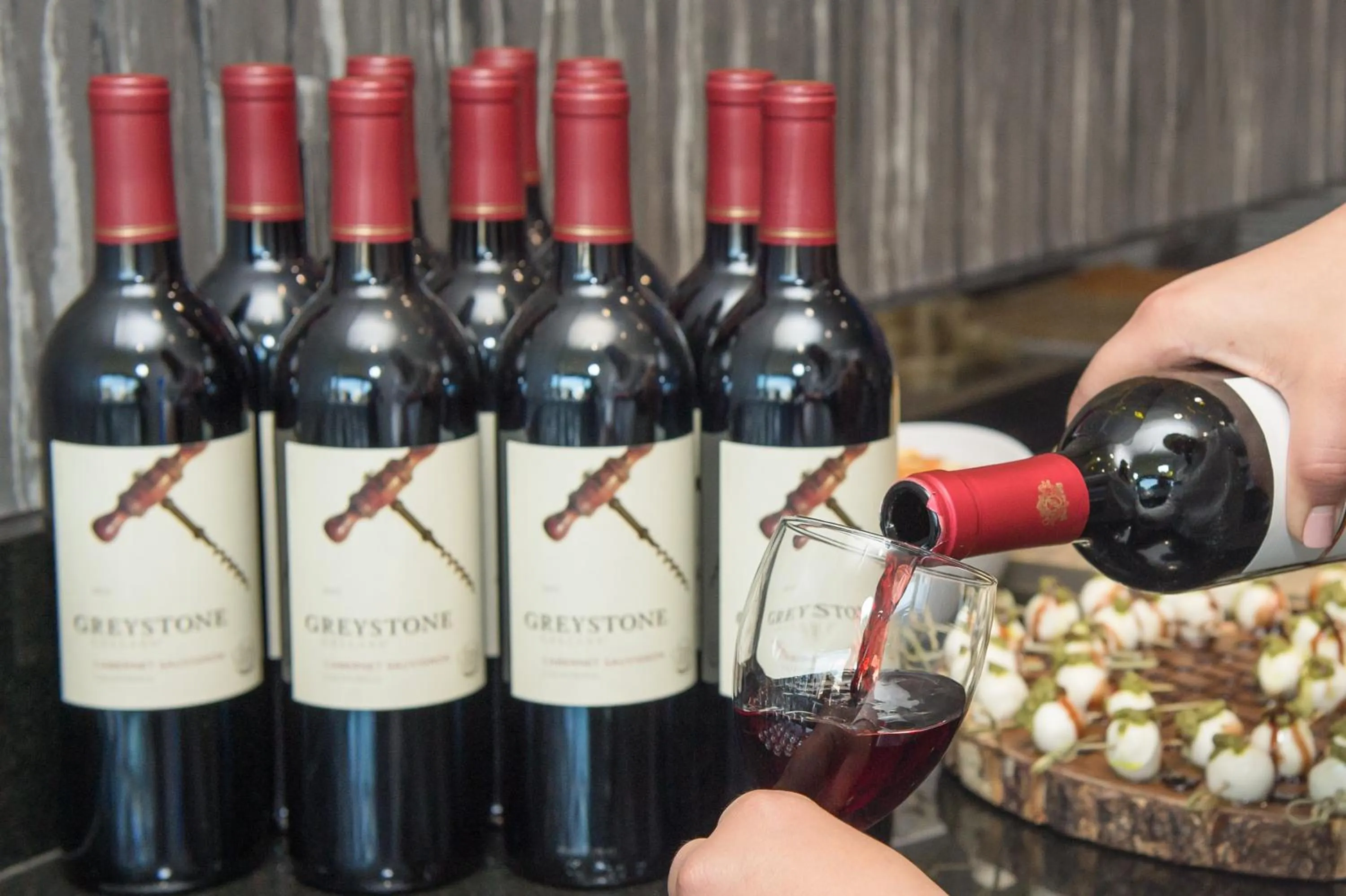 Alcoholic drinks in Elan Hotel