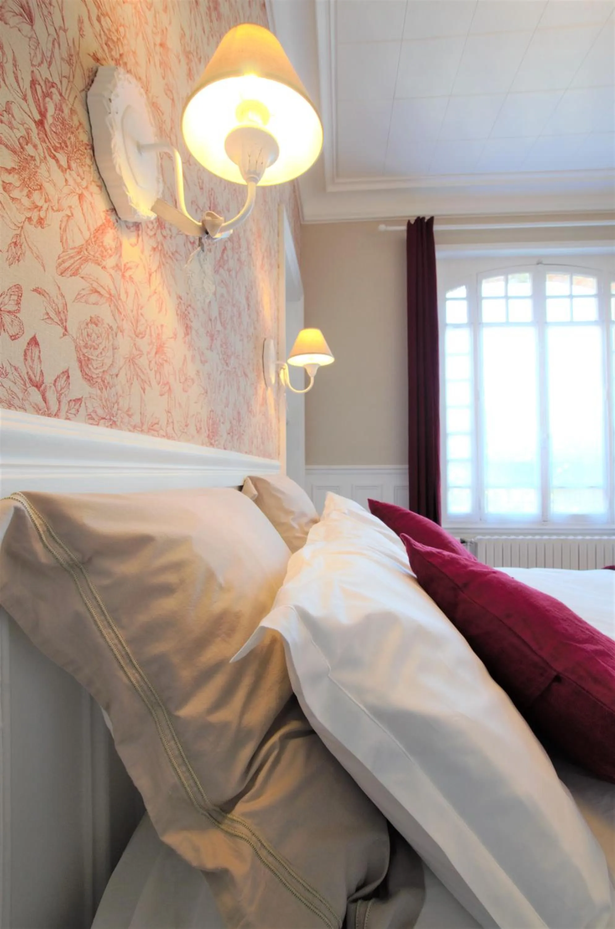 Bed in A L'Aube de Troyes