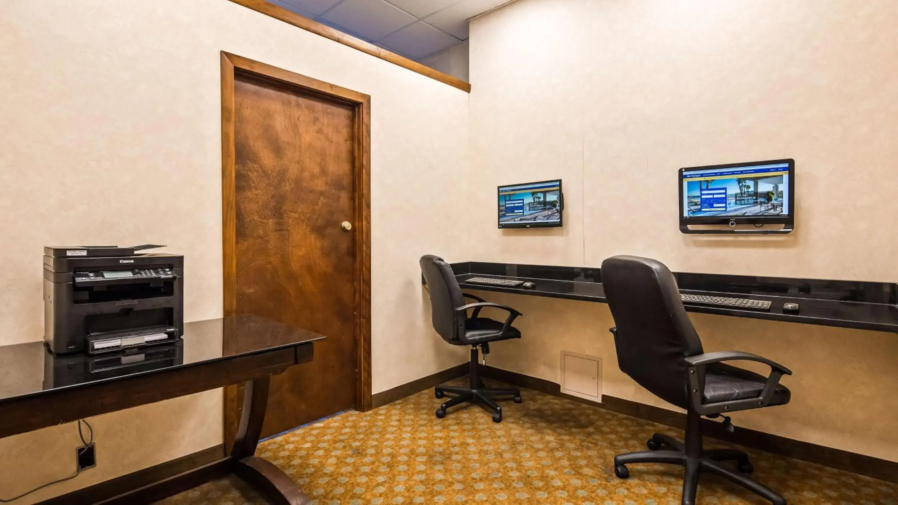 Business facilities in Best Western Plus Chicago Hillside Business facilities in Best Western Plus Chicago Hillside