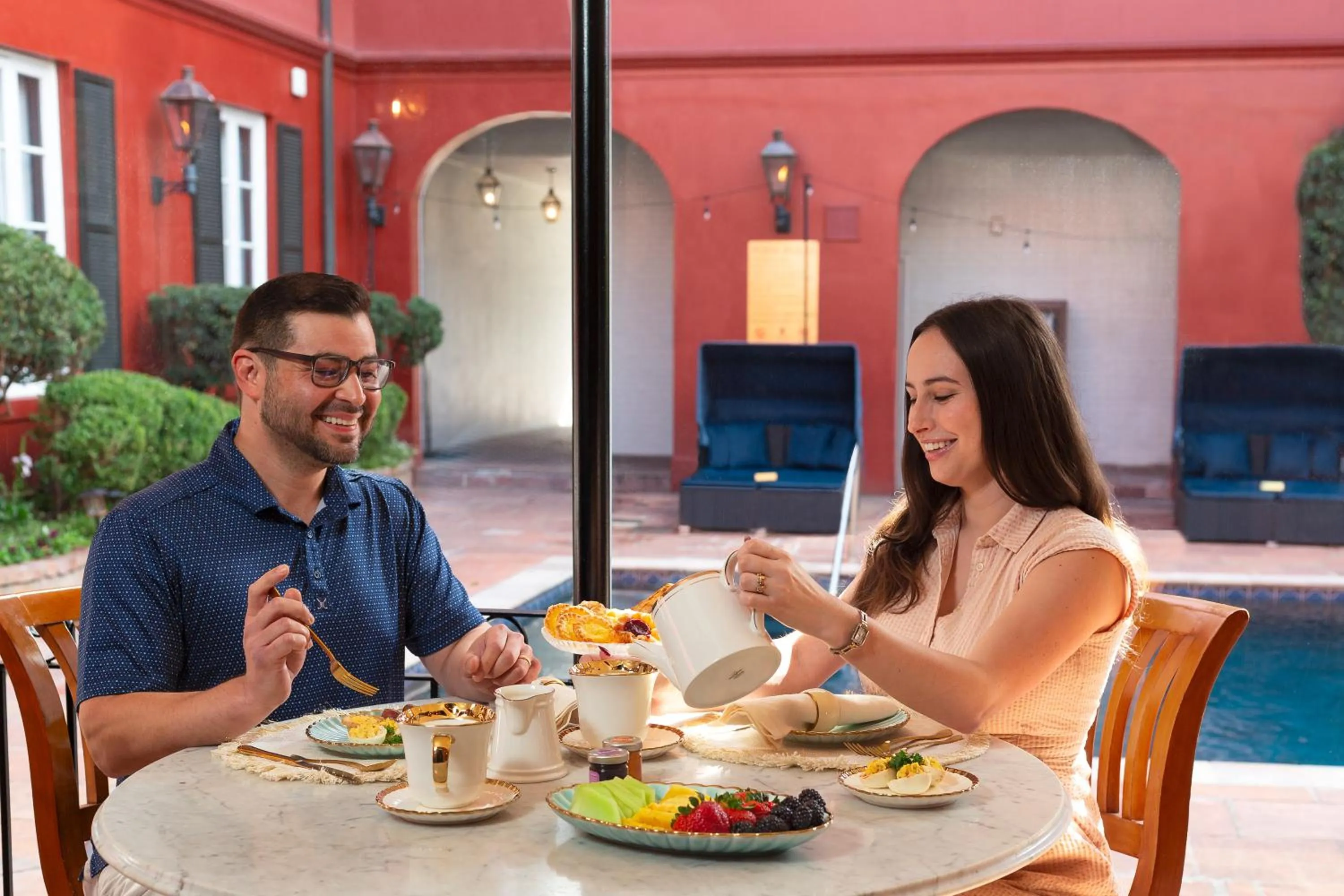 Restaurant/places to eat in Le Richelieu Hotel in the French Quarter