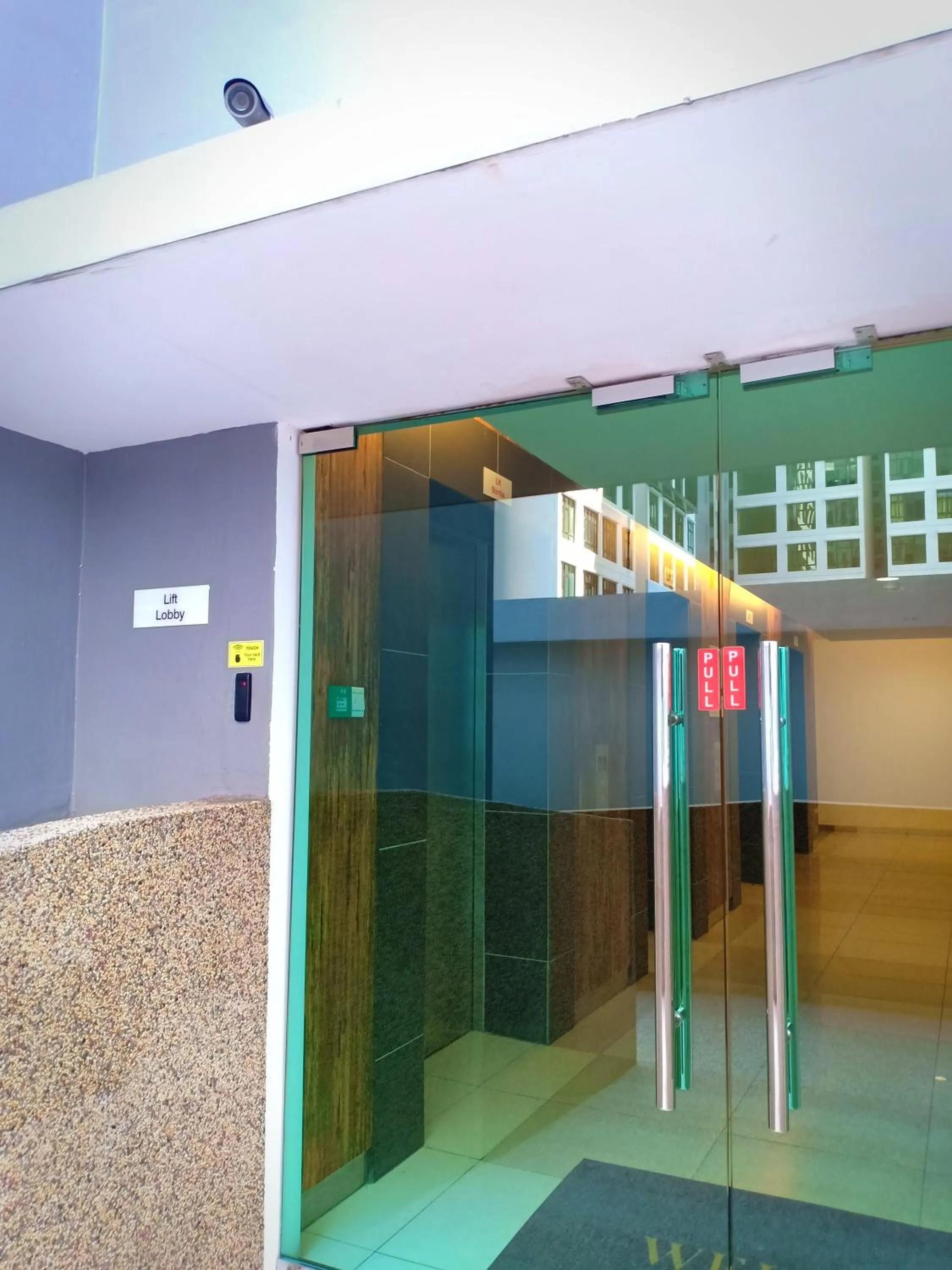 E Life D Summit Residences With Wifi & Netflix
