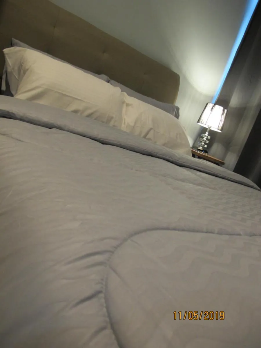 Bed in E Life D Summit Residences With Wifi & Netflix