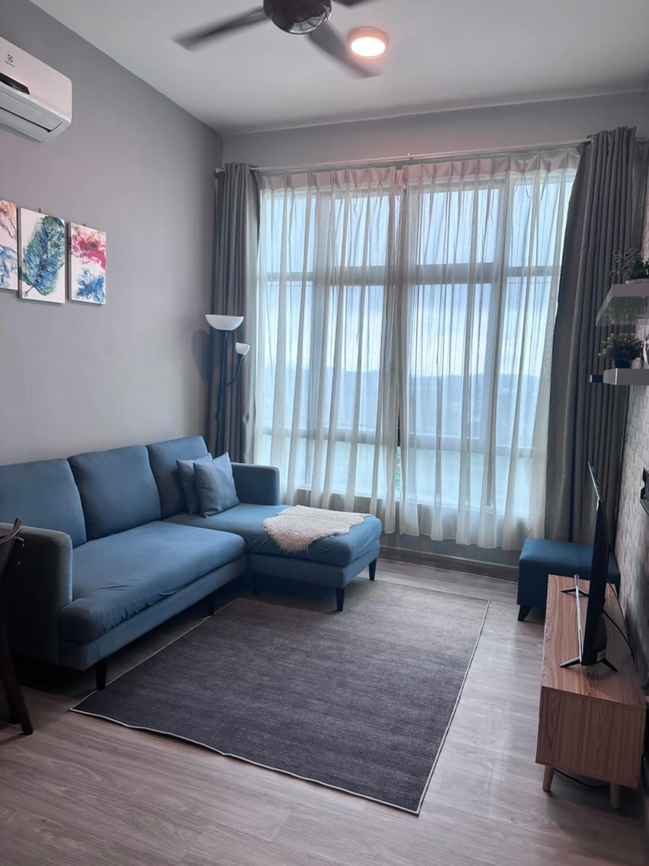 E Life D Summit Residences With Wifi & Netflix