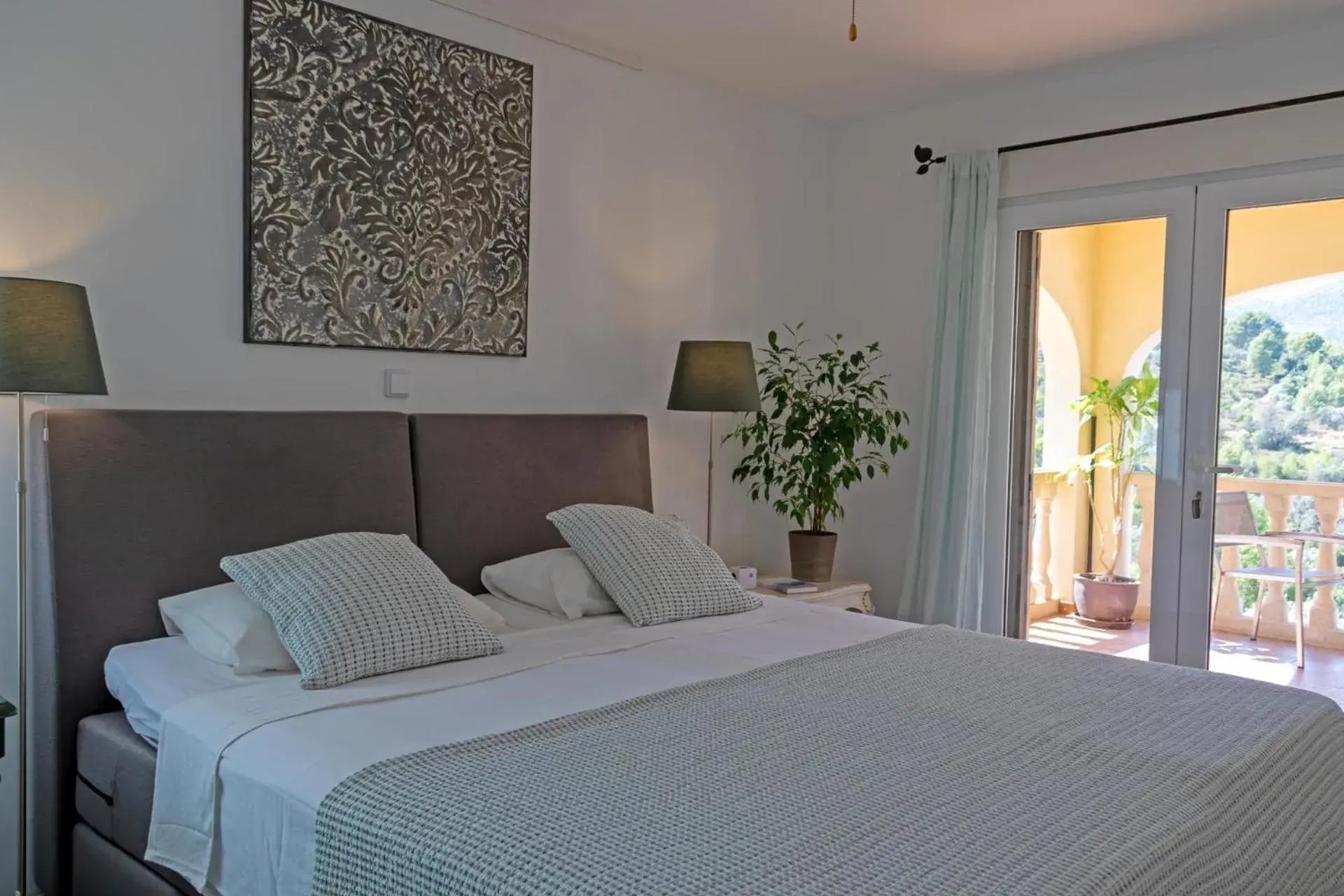 Deluxe Double or Twin Room with Mountain View in Villa Foia Vella - adults only Deluxe Double or Twin Room with Mountain View in Villa Foia Vella - adults only