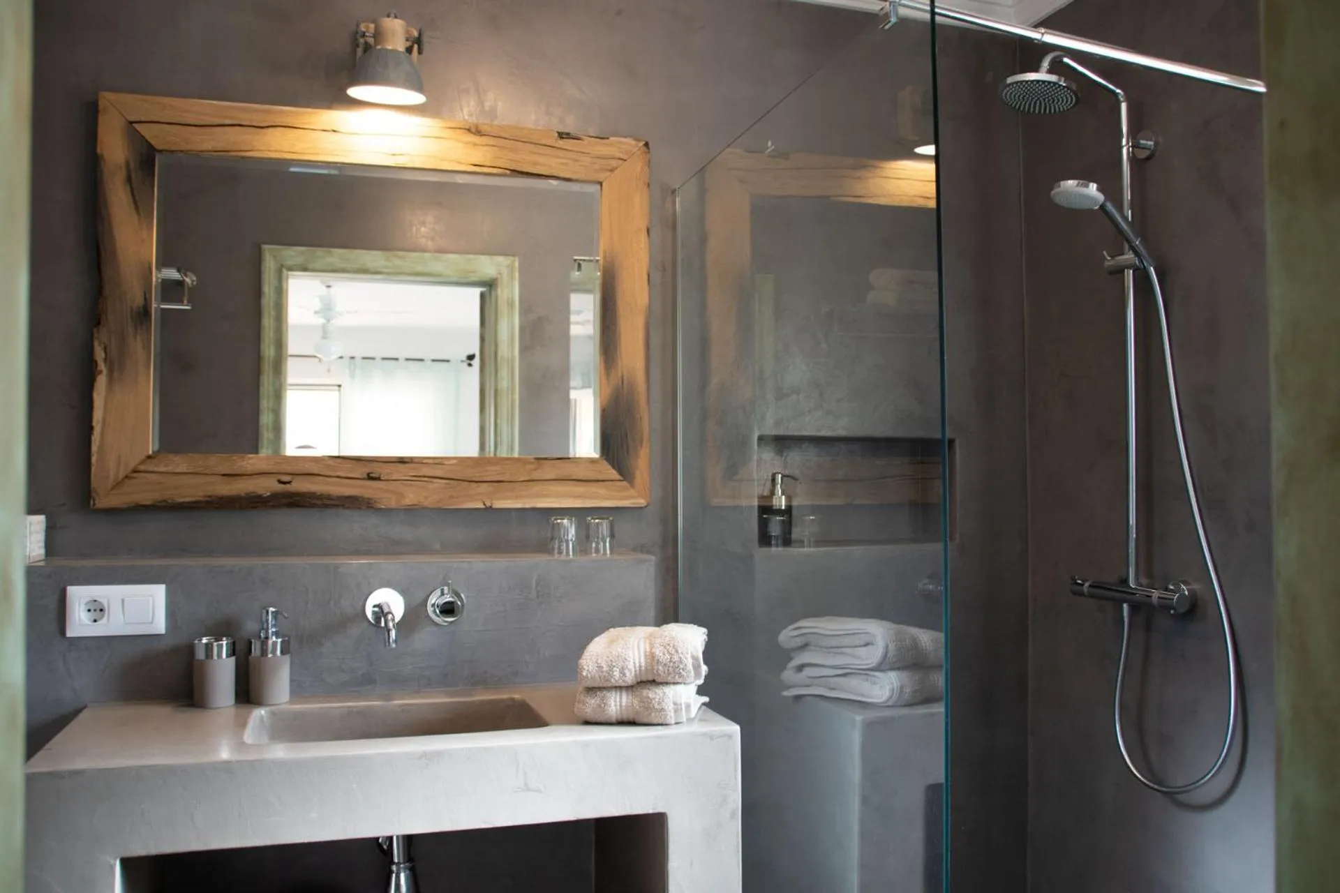 Shower in Villa Foia Vella - adults only