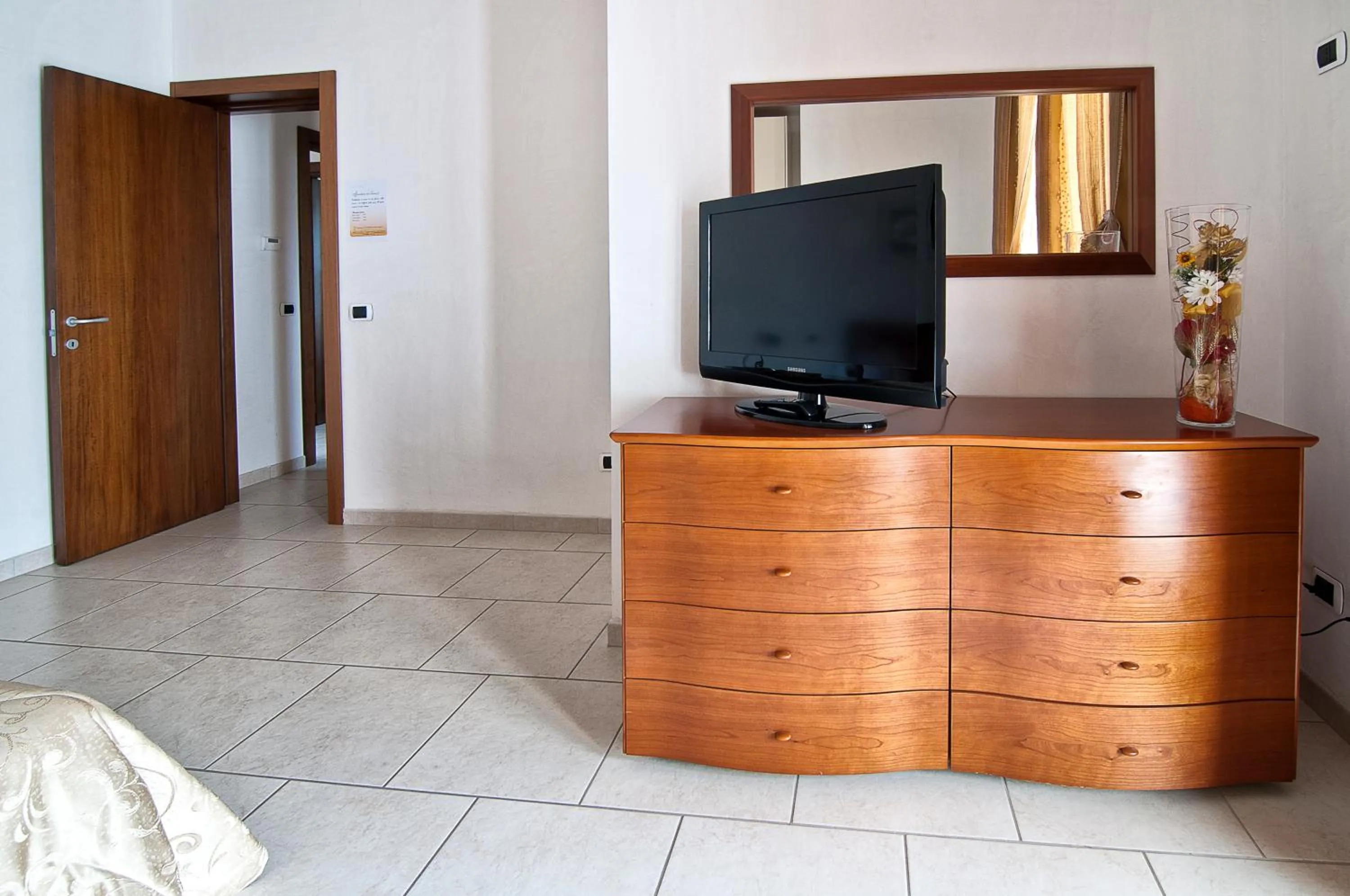 TV and multimedia in Giardino Dei Suoni B&B