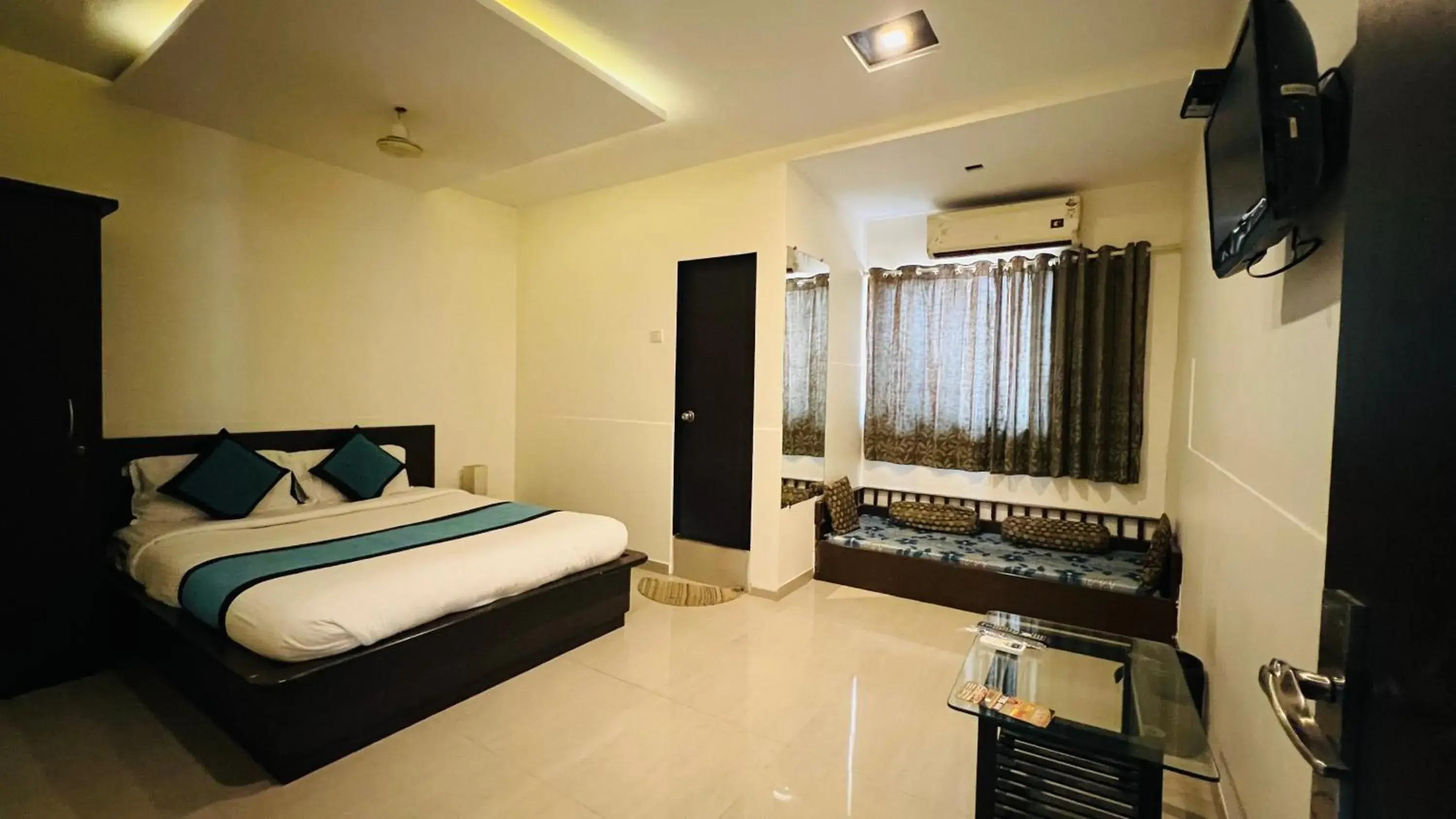 Bedroom, Bed in FARM HOUSE RESIDENCY Bedroom, Bed in FARM HOUSE RESIDENCY