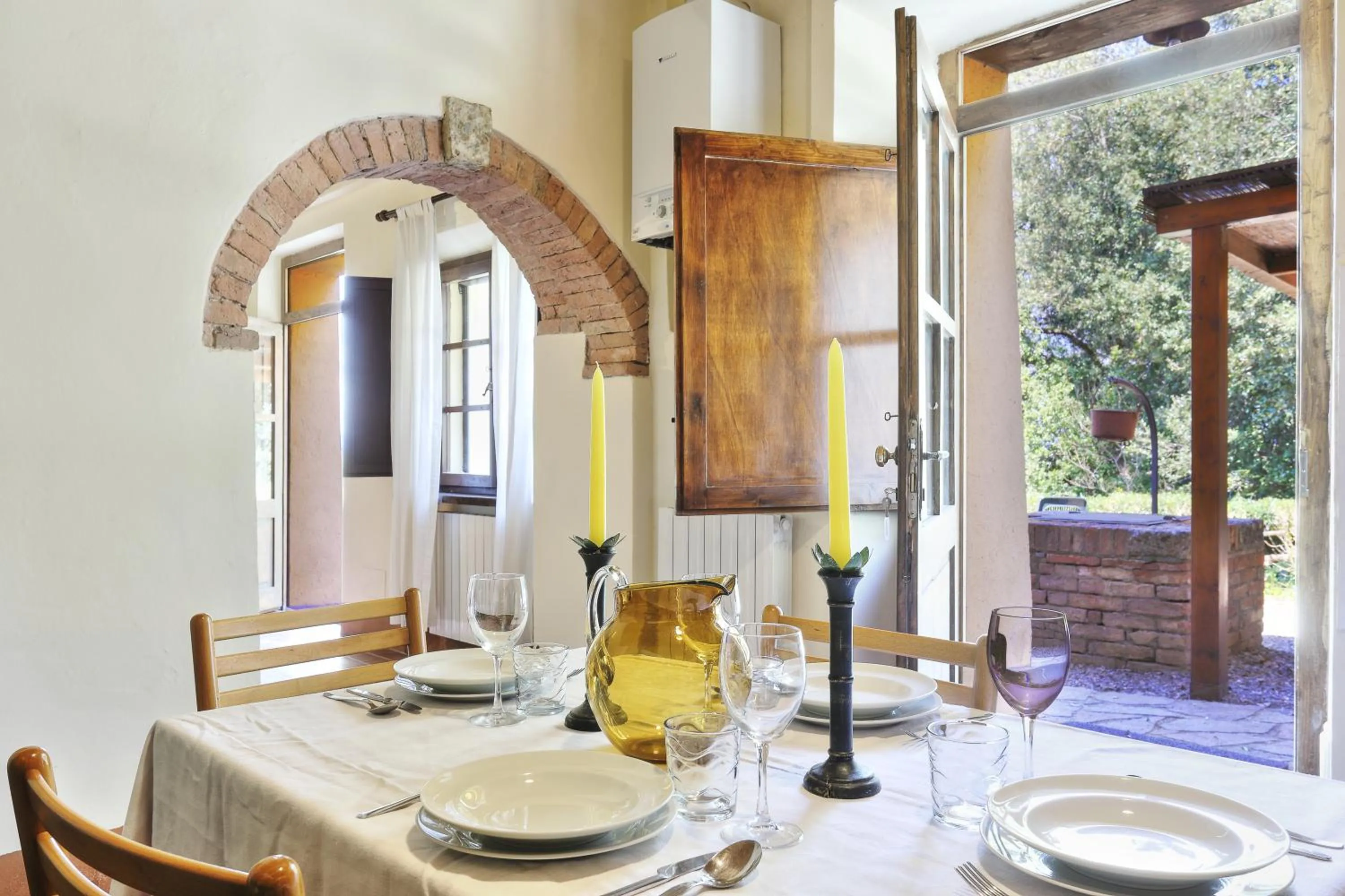 Dining area in Appartamenti Villa e Fattoria di Radi Tuscany