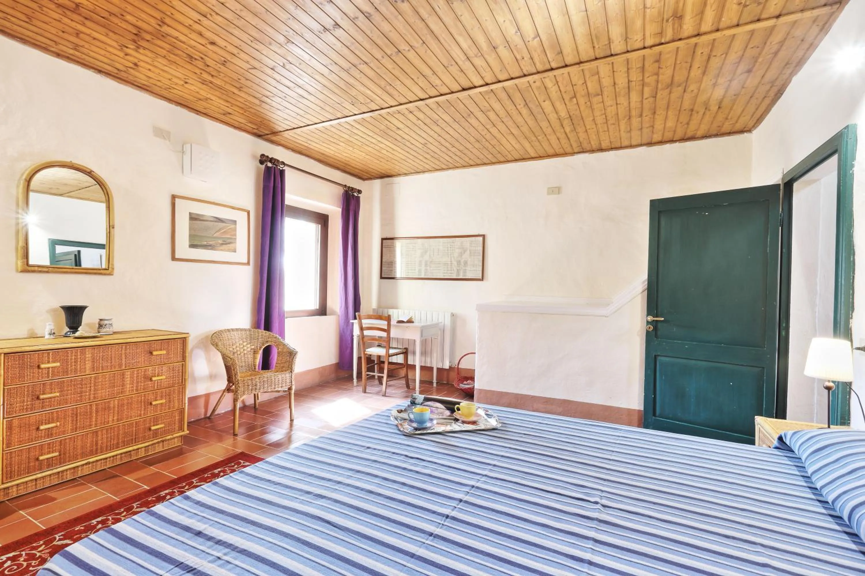 Bedroom, Bed in Appartamenti Villa e Fattoria di Radi Tuscany