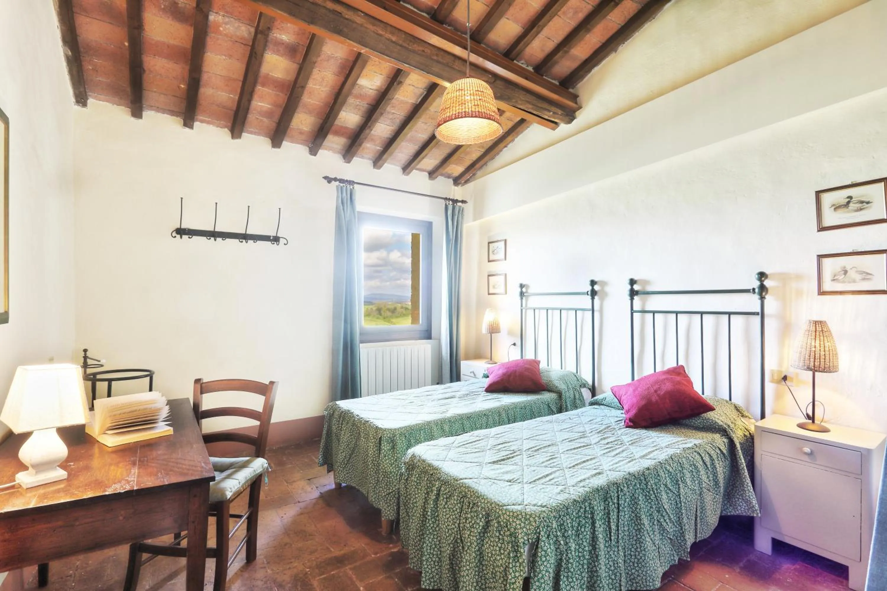 Bedroom, Bed in Appartamenti Villa e Fattoria di Radi Tuscany