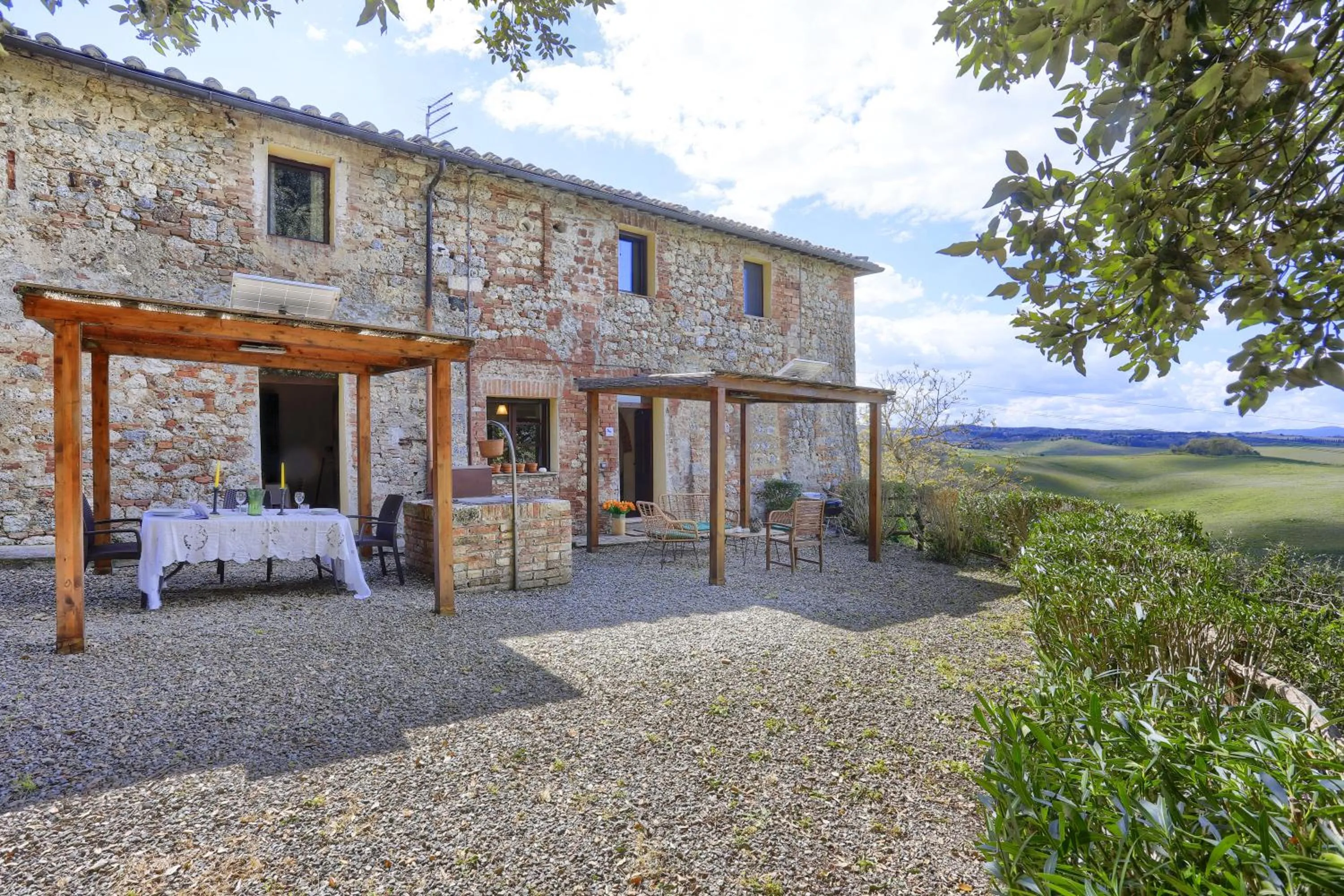 Property building in Appartamenti Villa e Fattoria di Radi Tuscany