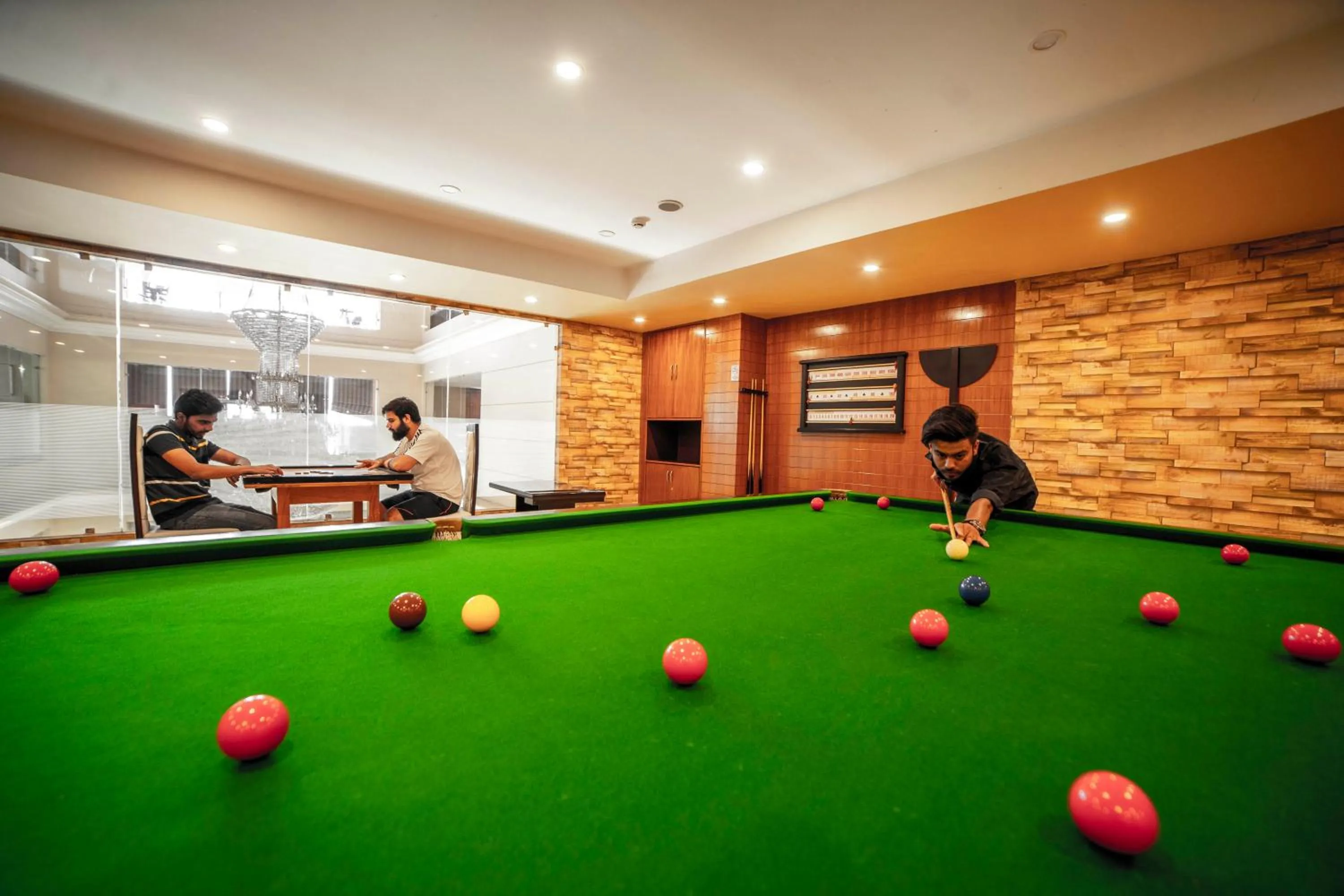 Billiard in Hotel JSR Continental