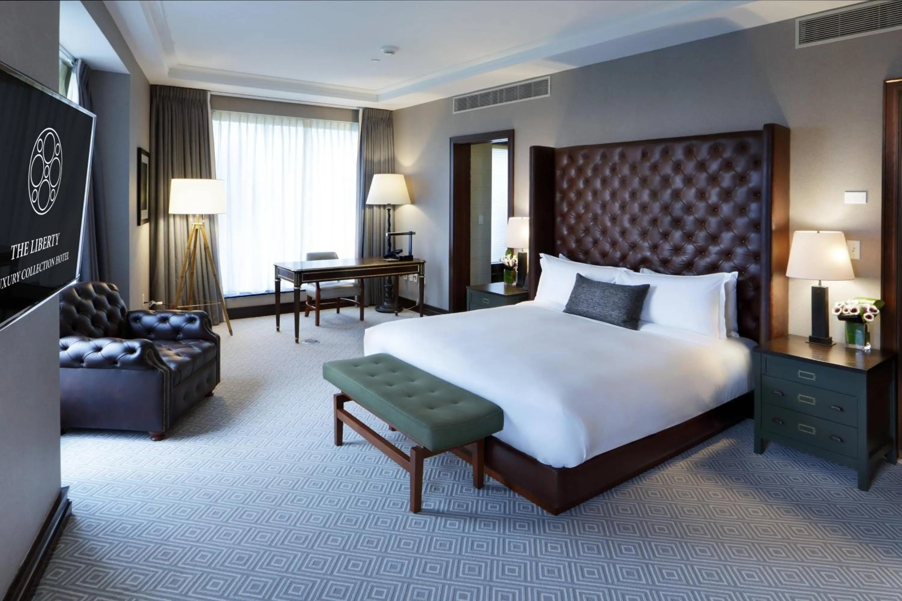 Bedroom, Bed in The Liberty, a Luxury Collection Hotel, Boston