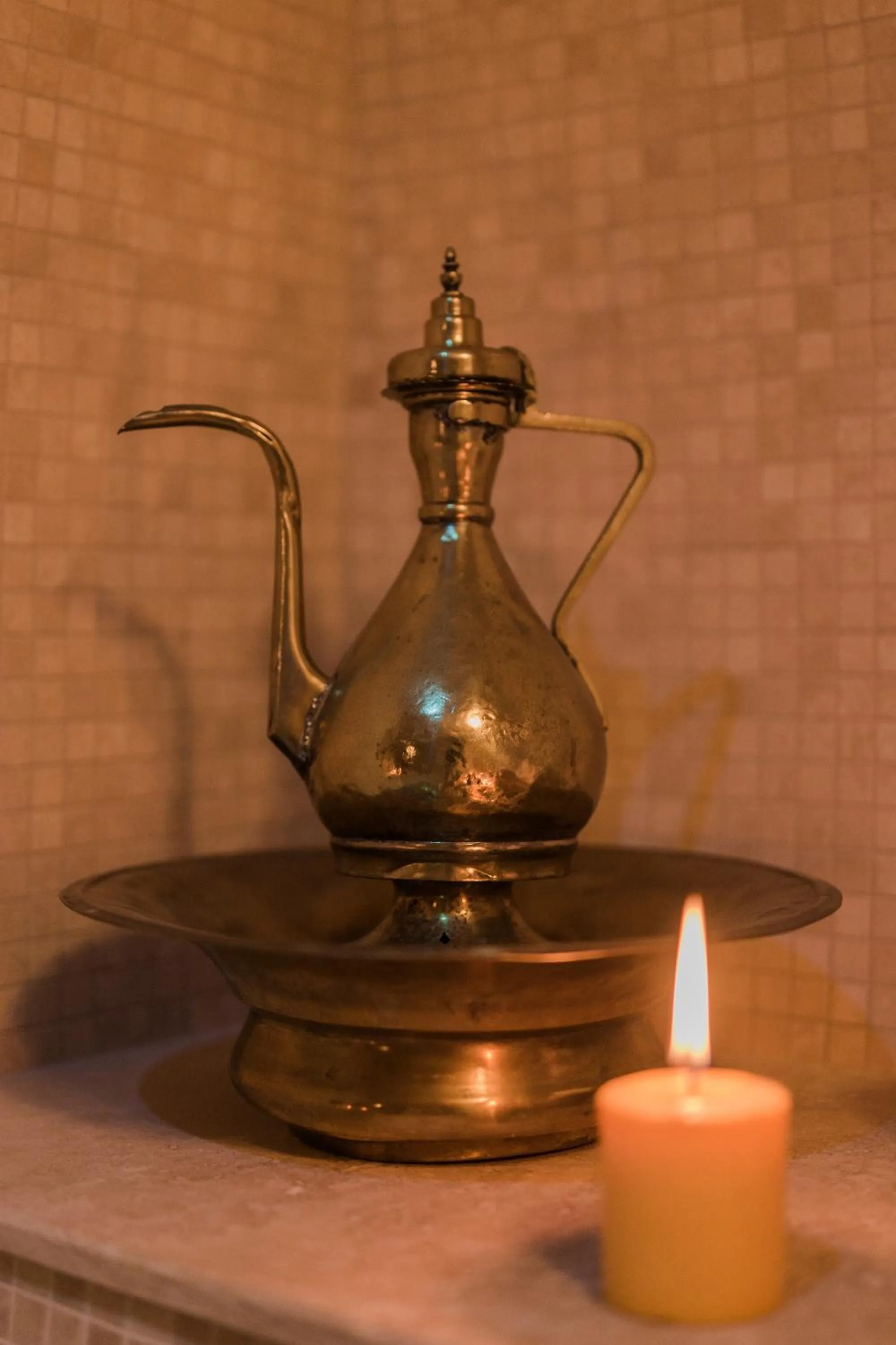 Billiard in Zeus Cave Suites