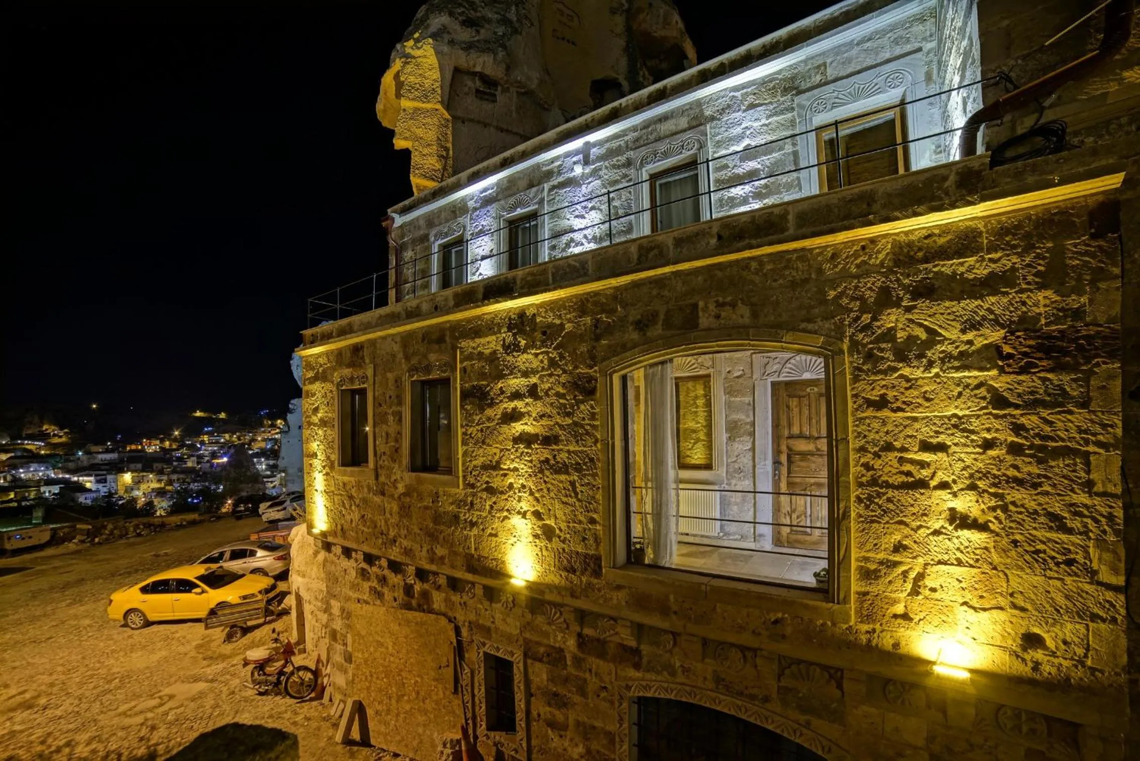 Property building in Zeus Cave Suites