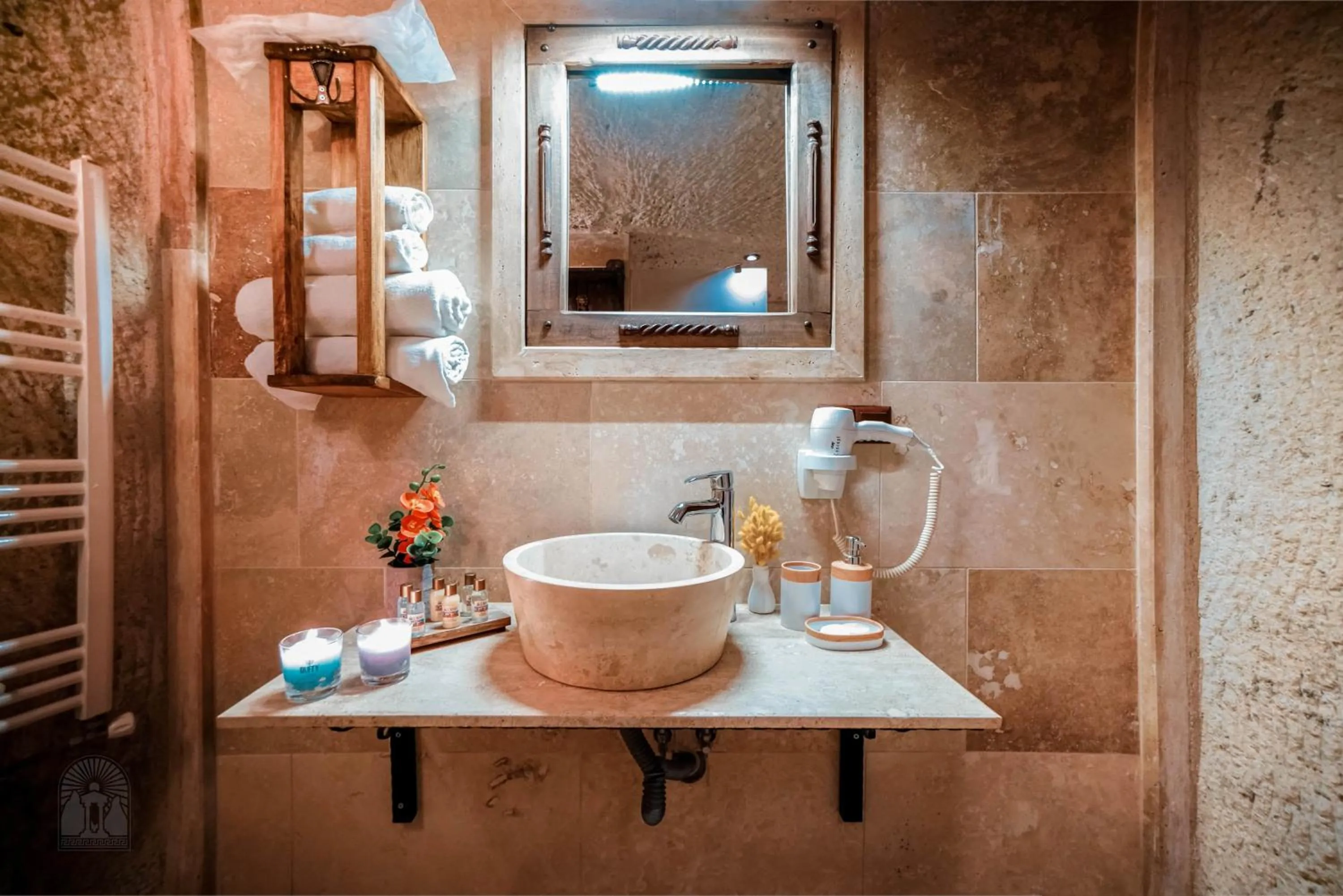 Bathroom in Zeus Cave Suites