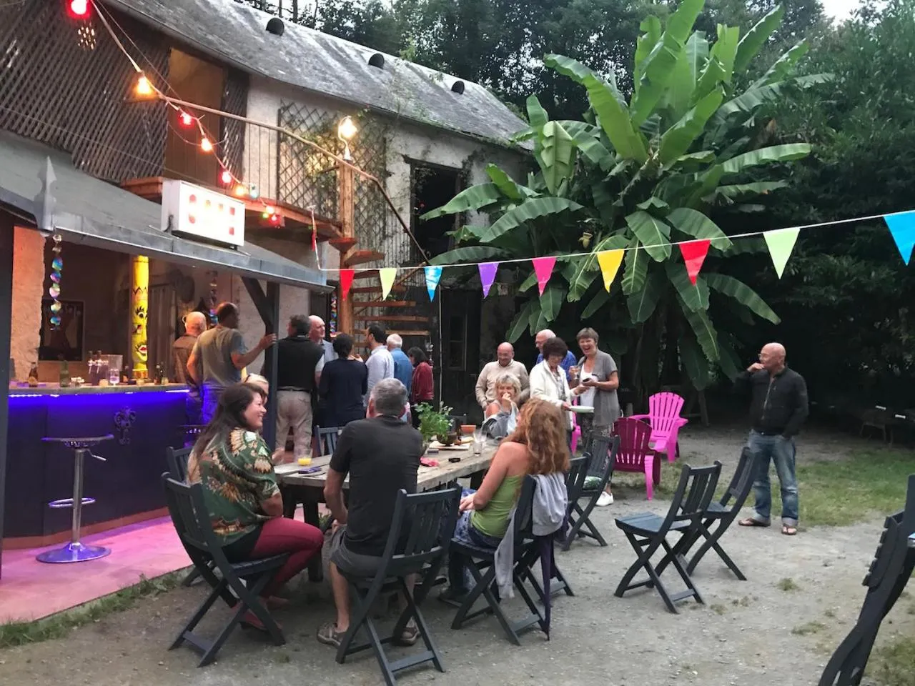 People in Petit Château