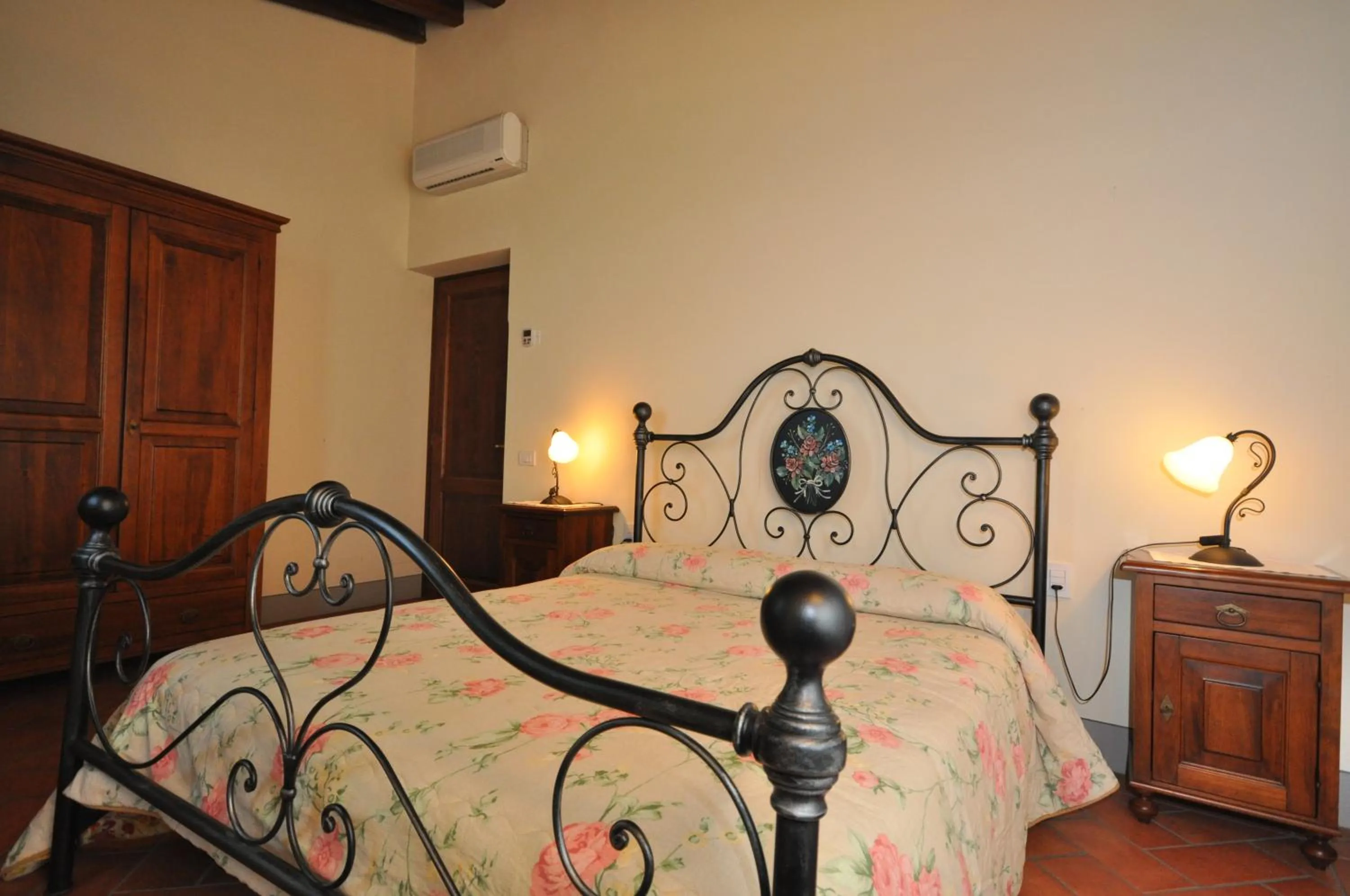 Bedroom, Bed in Agriturismo Musignano