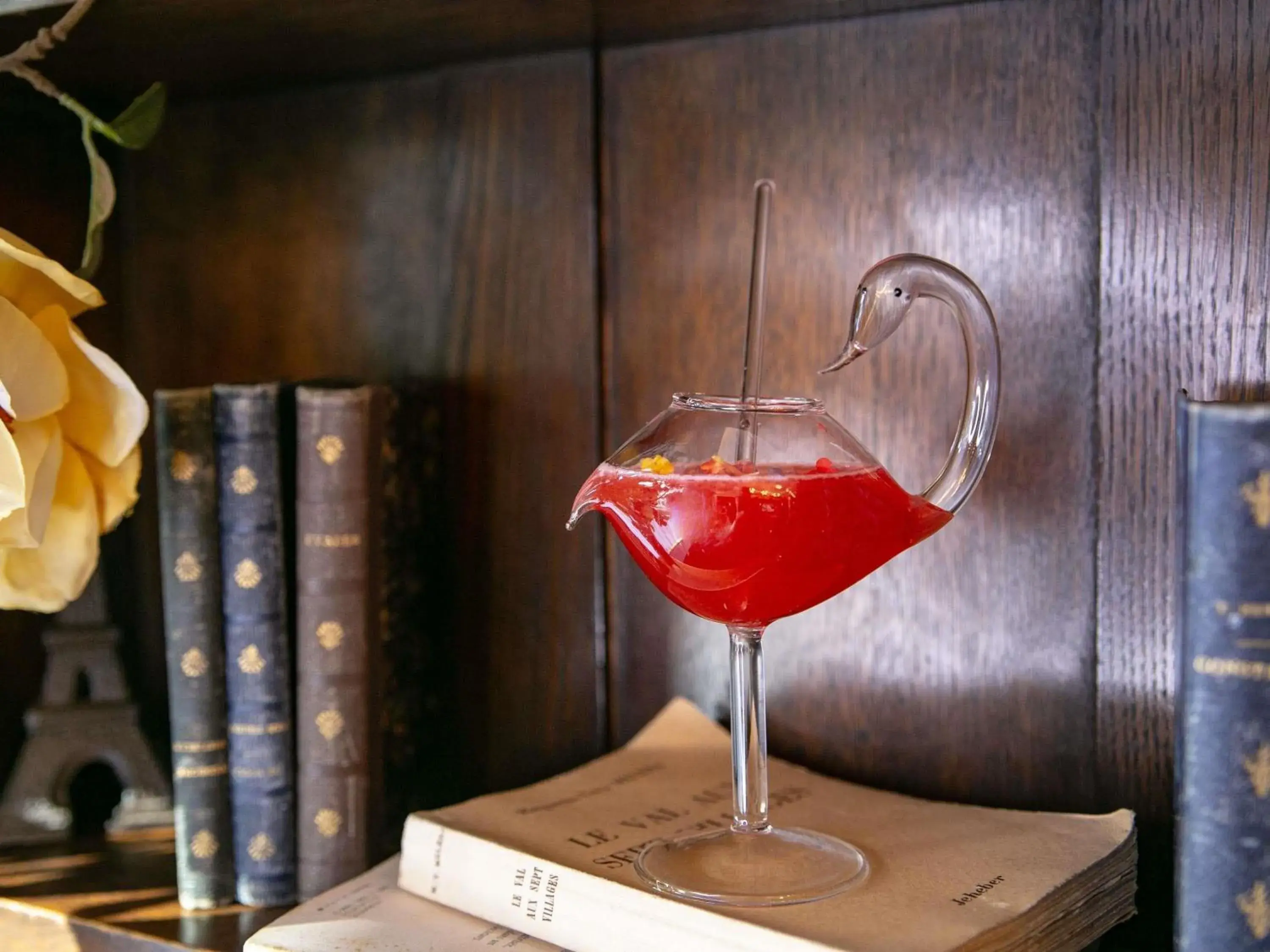 Lounge or bar in Sofitel Lafayette Square Washington DC Lounge or bar in Sofitel Lafayette Square Washington DC