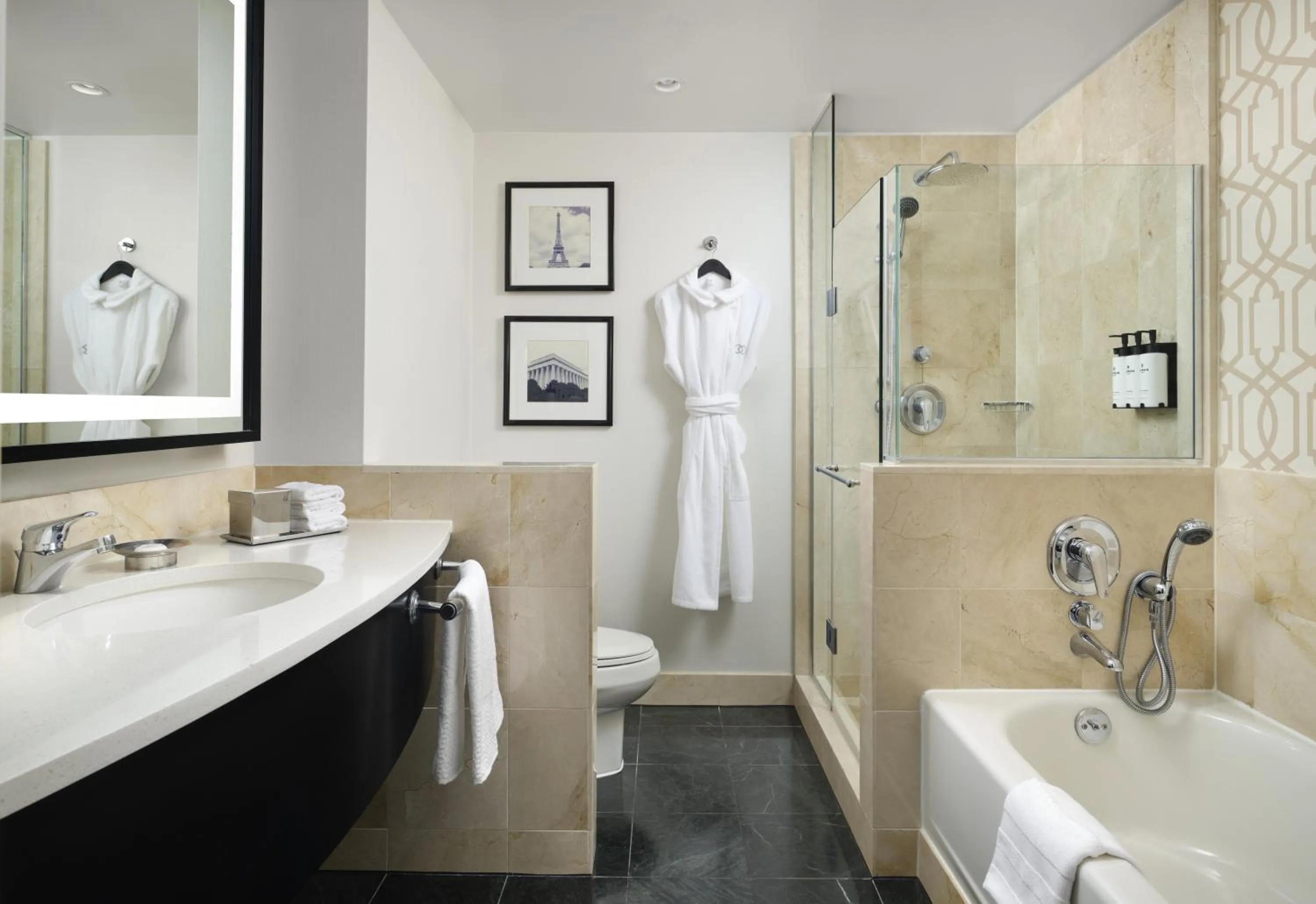 Shower in Sofitel Lafayette Square Washington DC