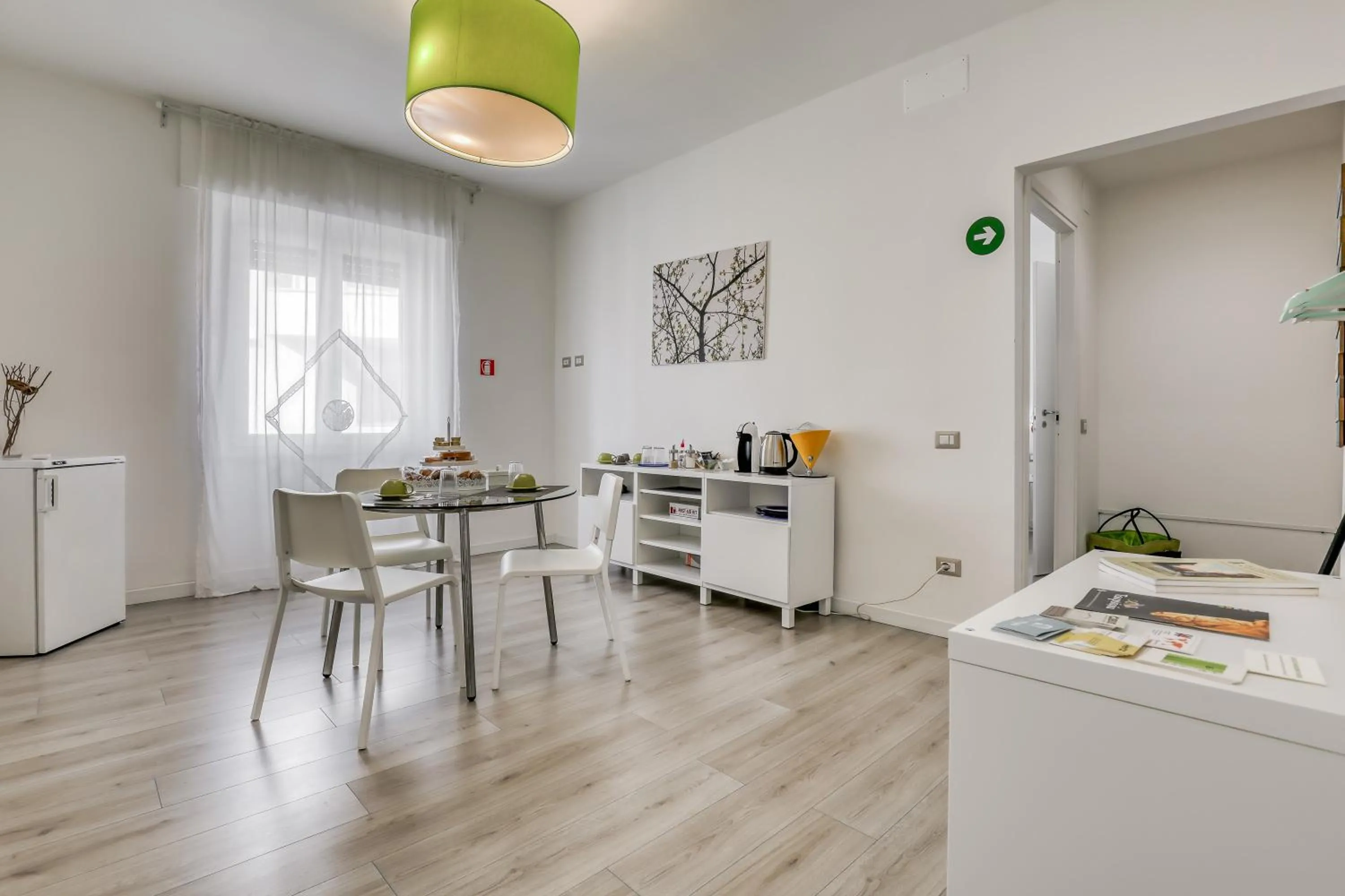 Communal lounge/ TV room in INTERZASTRADA B&B