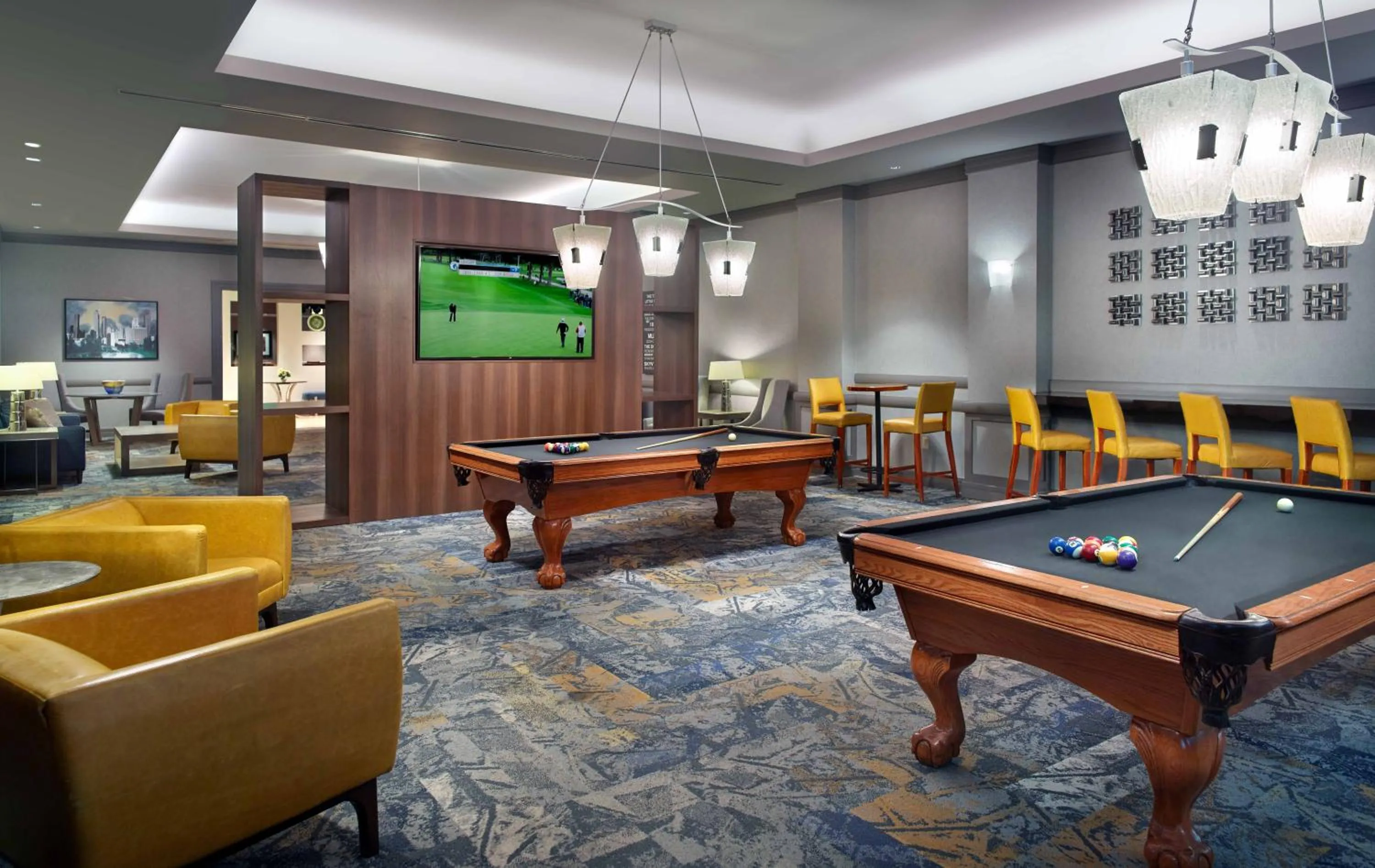 Communal lounge/ TV room in Georgia Tech Hotel and Conference Center