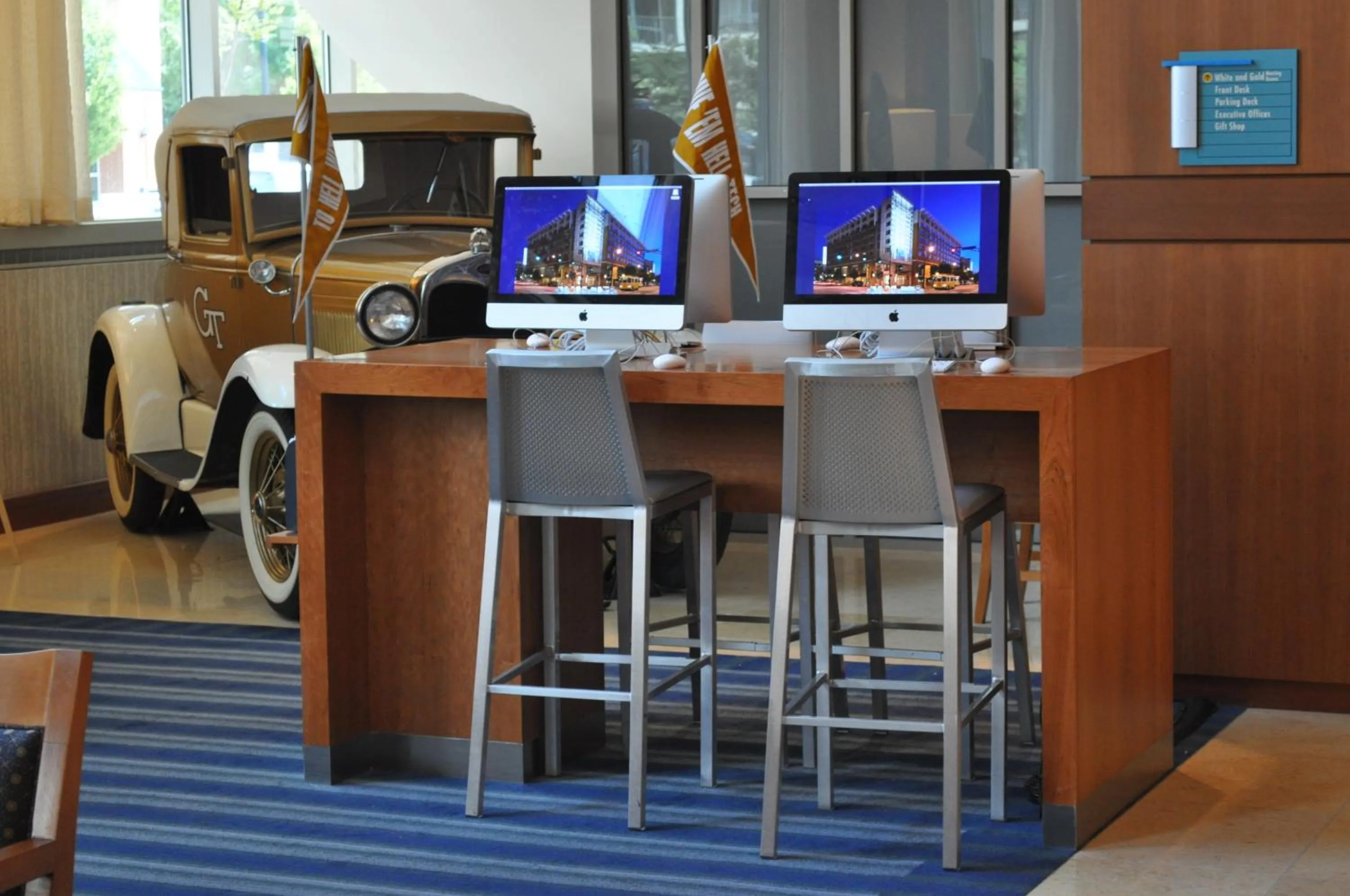 Business facilities in Georgia Tech Hotel and Conference Center