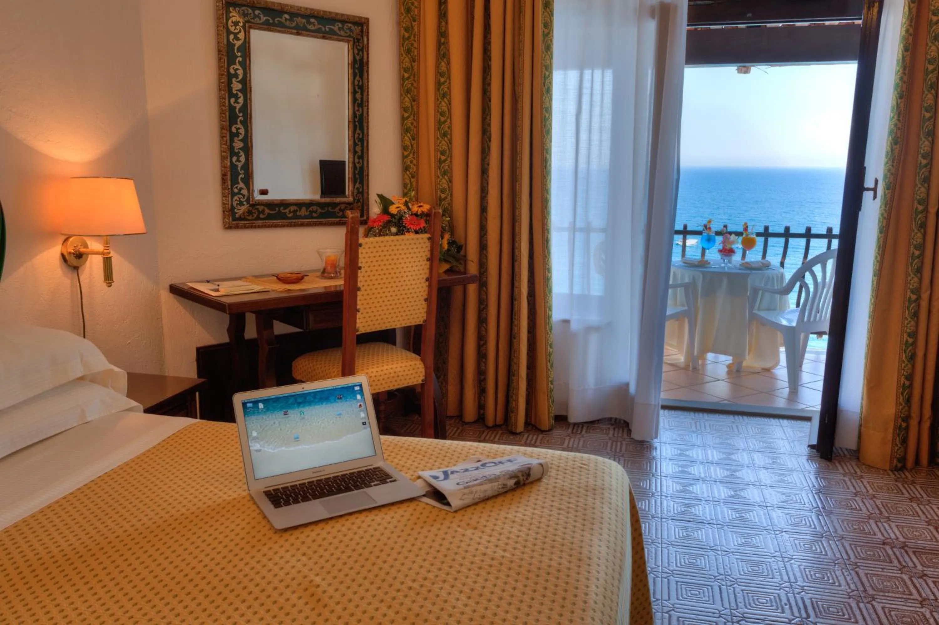 View (from property/room), Bed in Grand Hotel Le Rocce