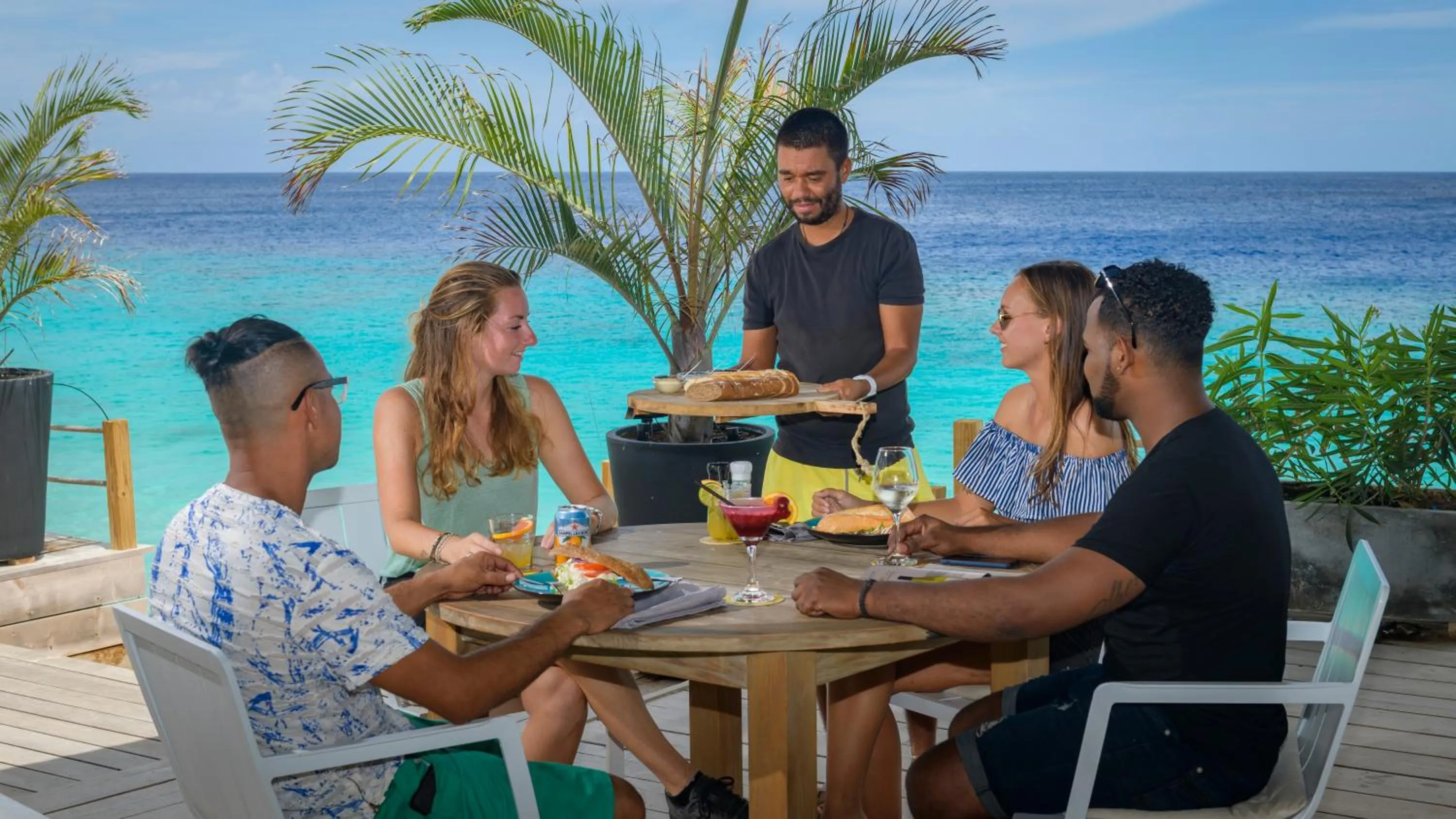 Restaurant/places to eat in Grand Windsock Bonaire