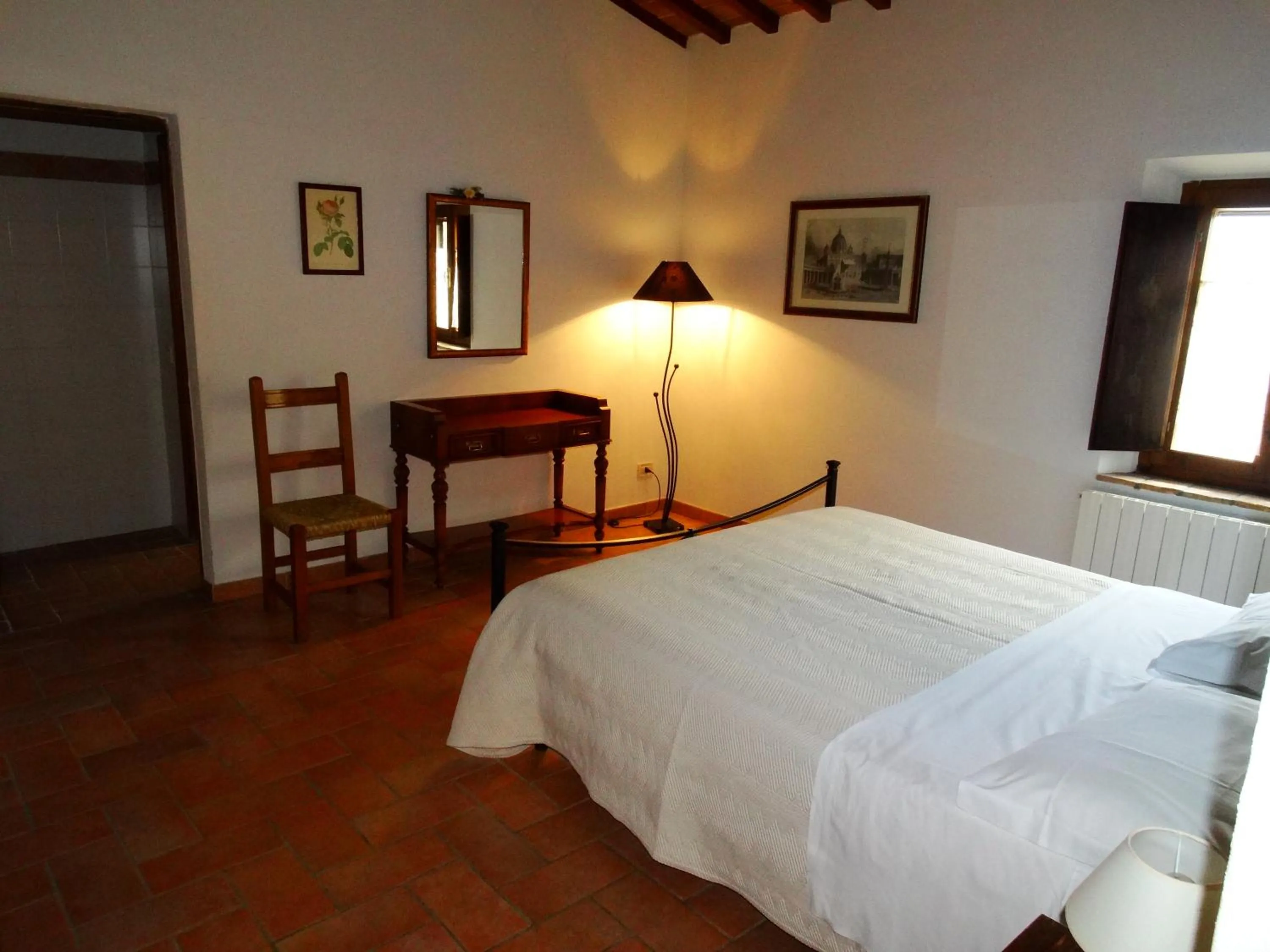 Bed in Agriturismo Montegonfoli