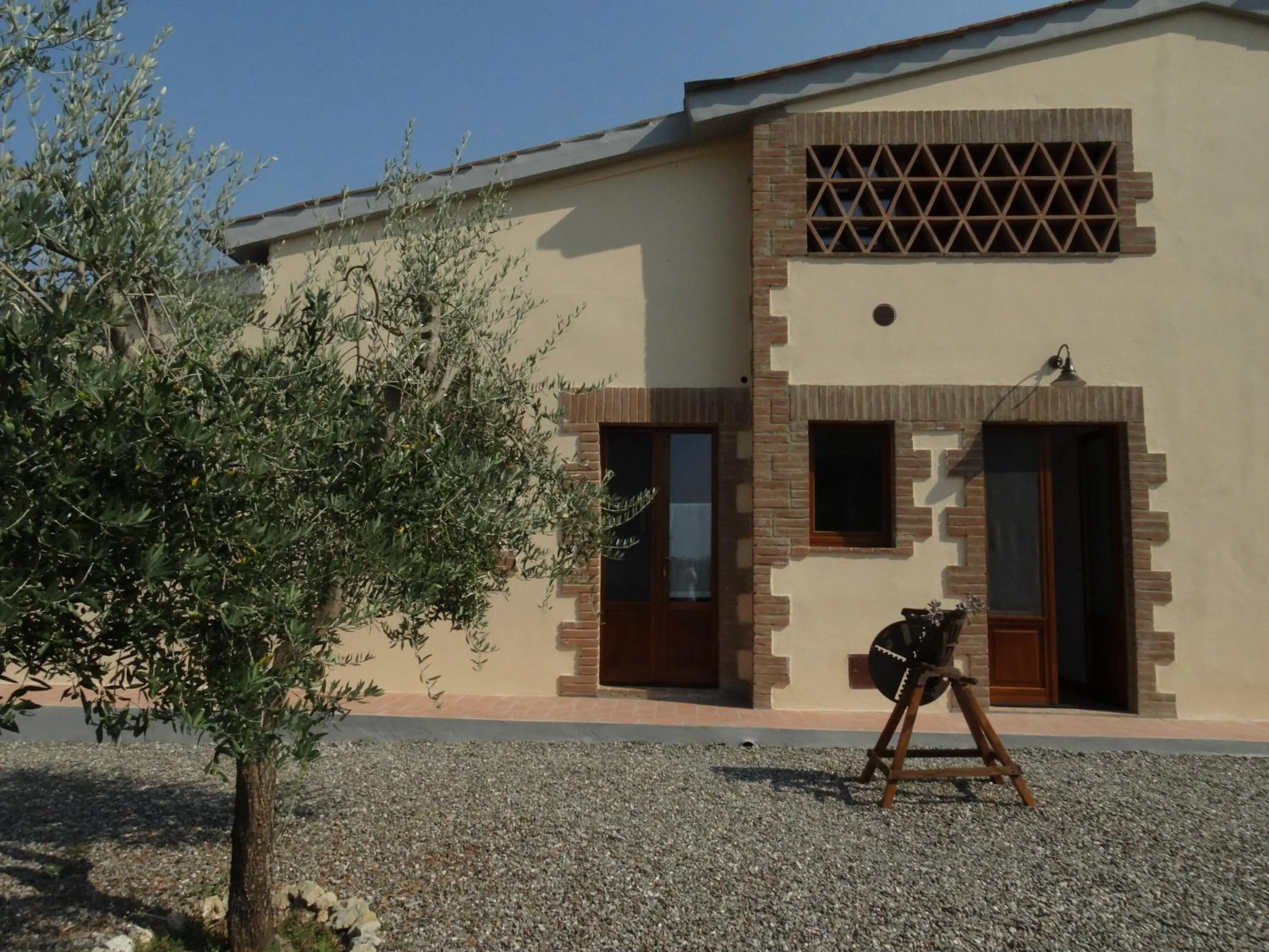 Property building in Agriturismo Montegonfoli