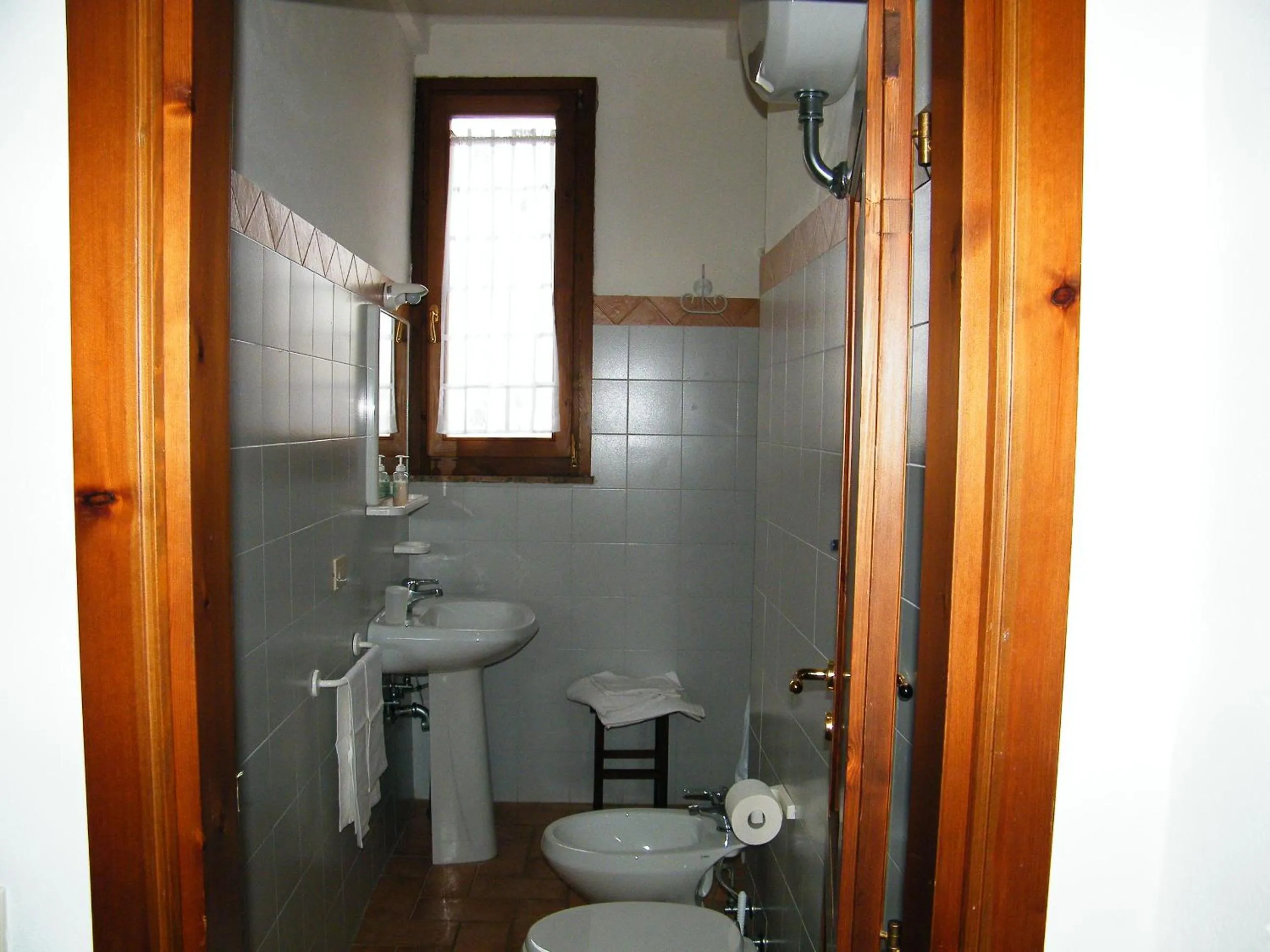 Bathroom in Agriturismo Montegonfoli