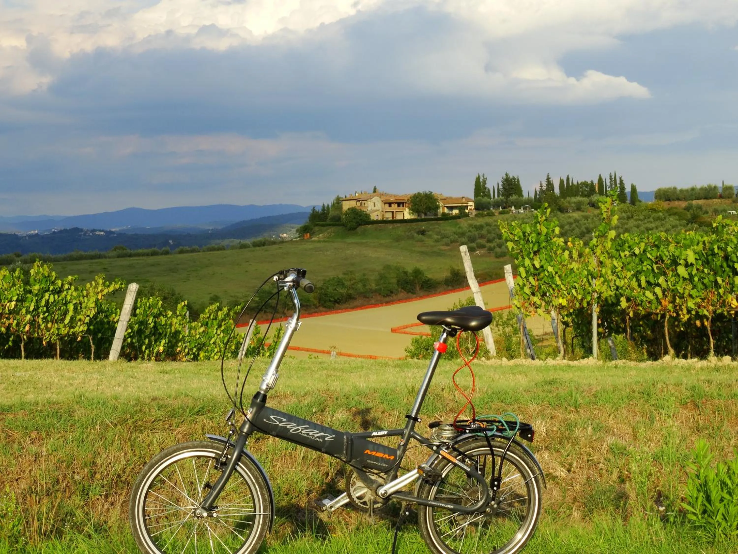 Property building in Agriturismo Montegonfoli
