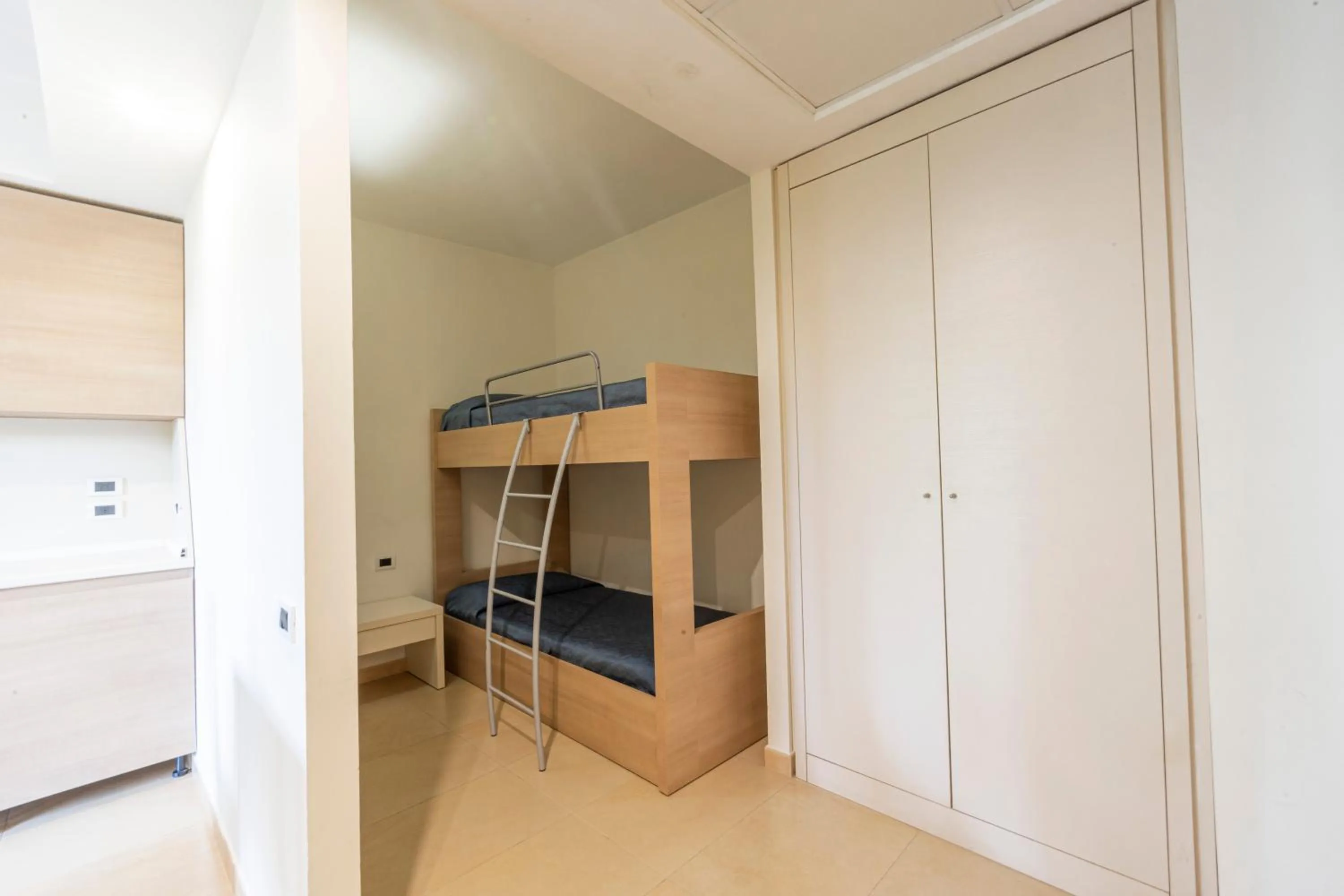 bunk bed, Bed in Prince Franklyn Hotel