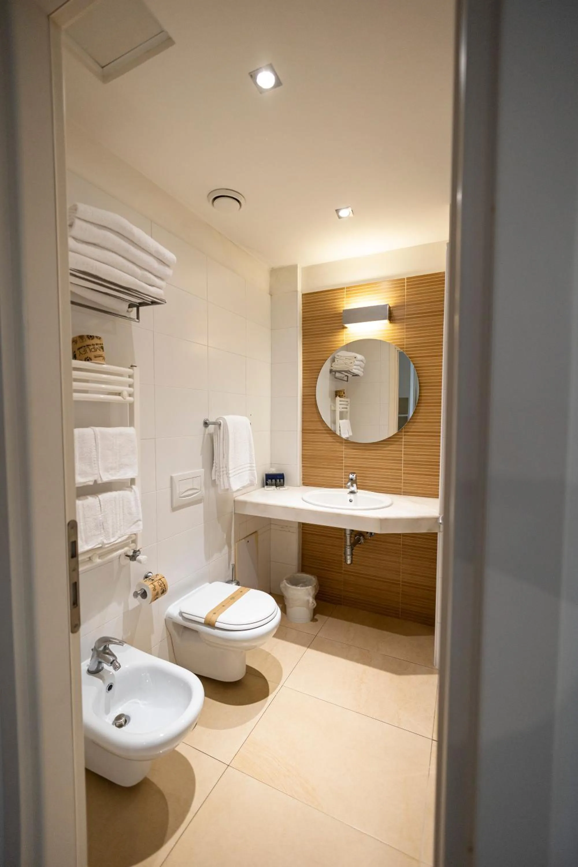 Bathroom in Prince Franklyn Hotel