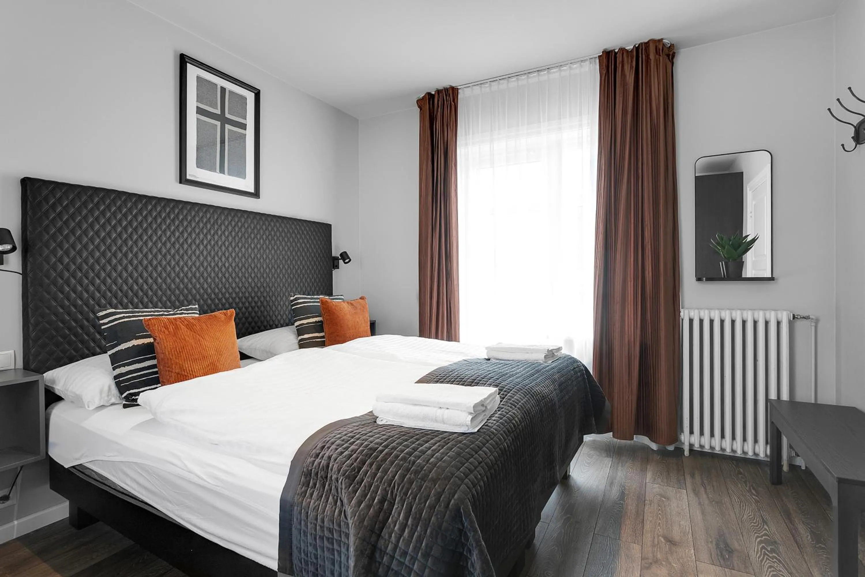 Baldur Apartments