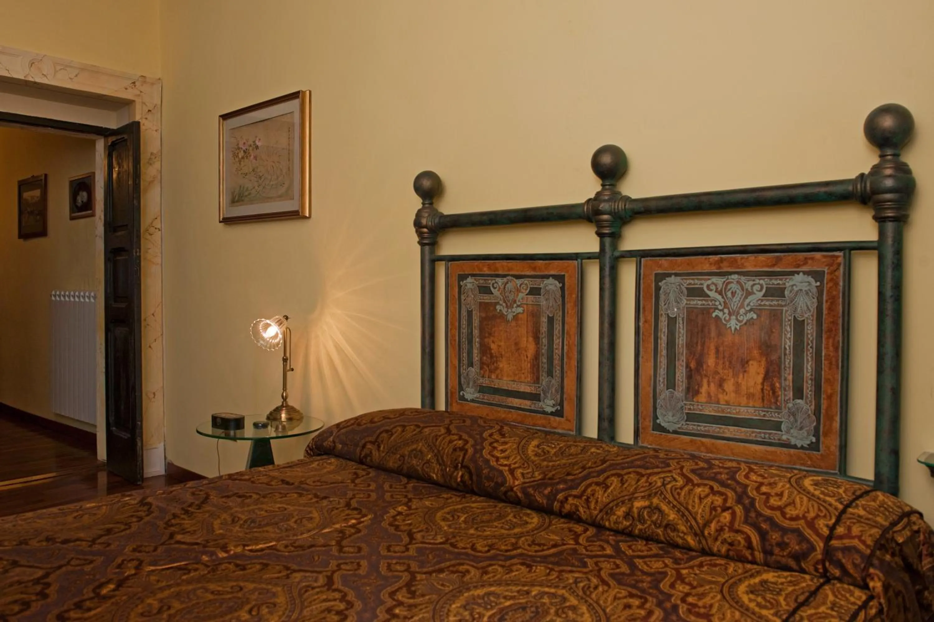 Bed in Palazzo Maggiore
