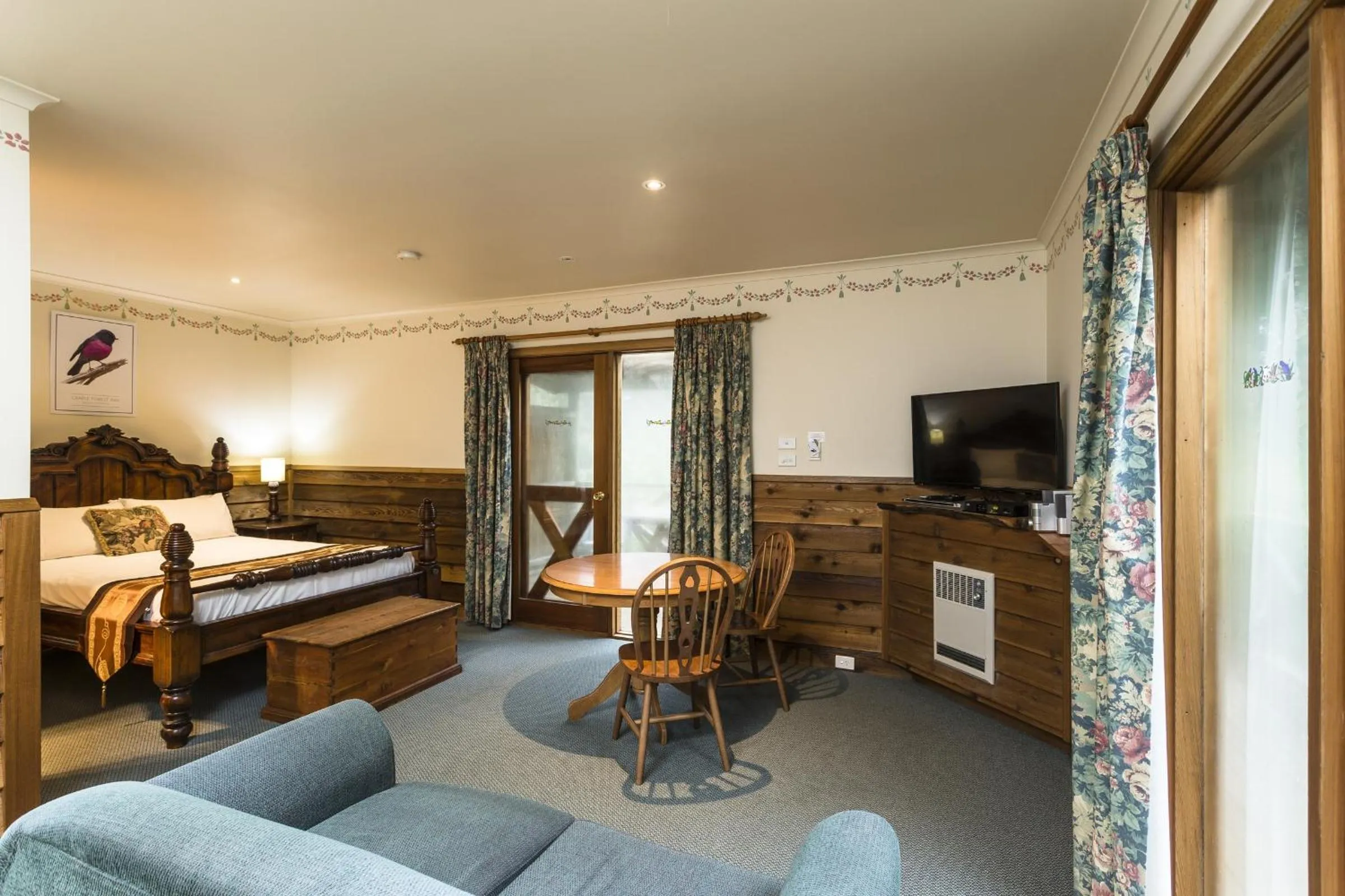 Bed in Cradle forest inn