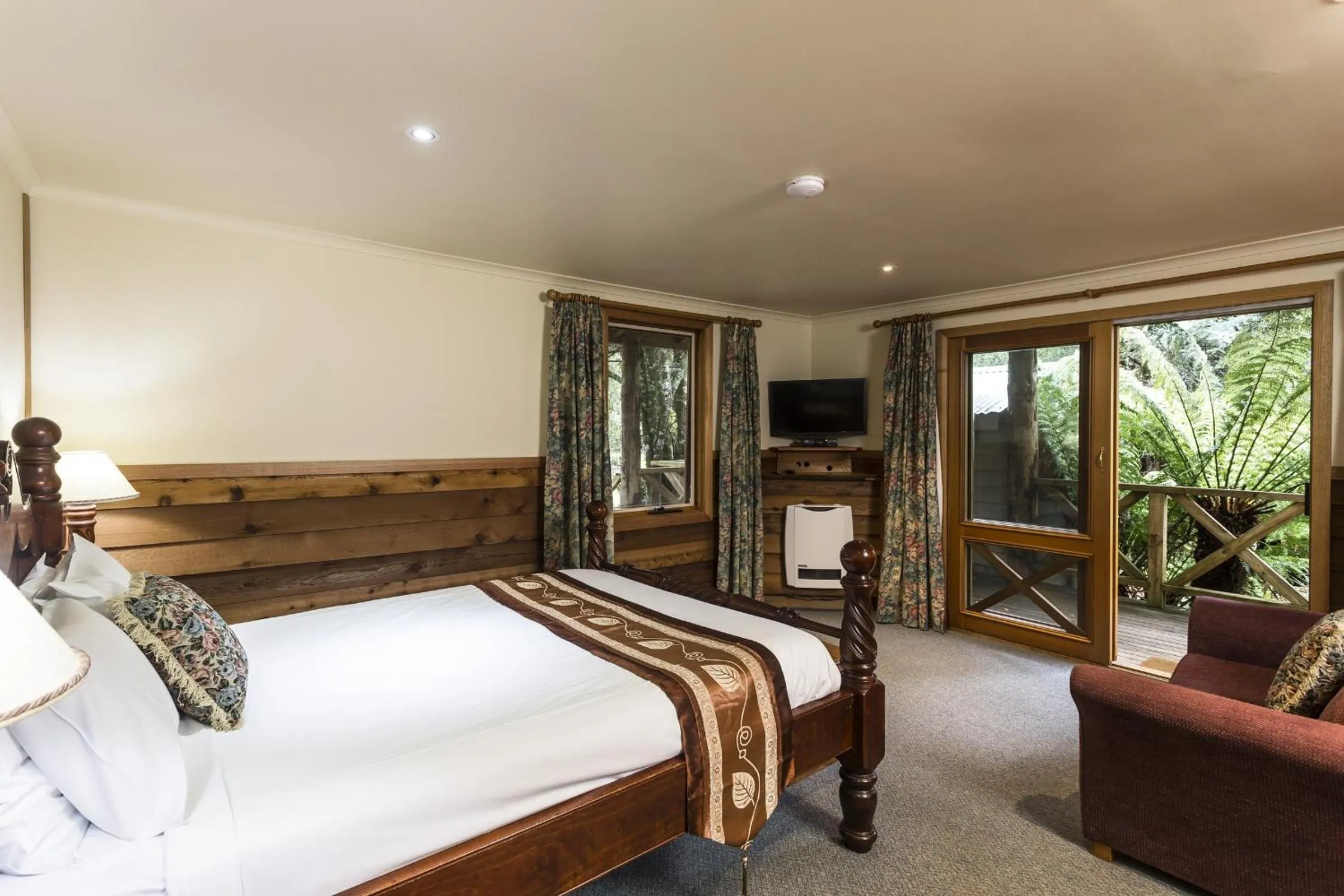 Property building, Bed in Cradle forest inn