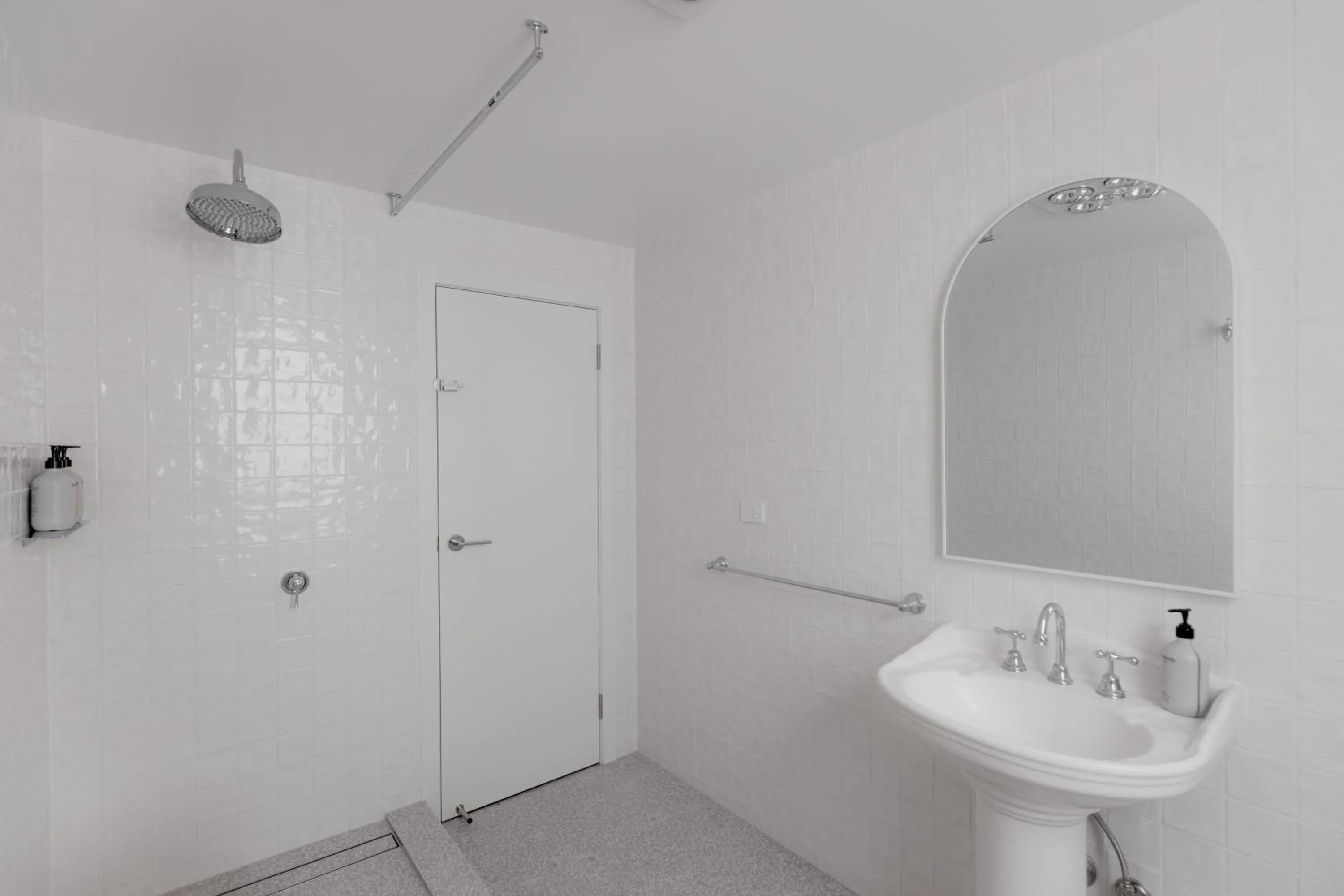 Shipwrights Arms Hotel