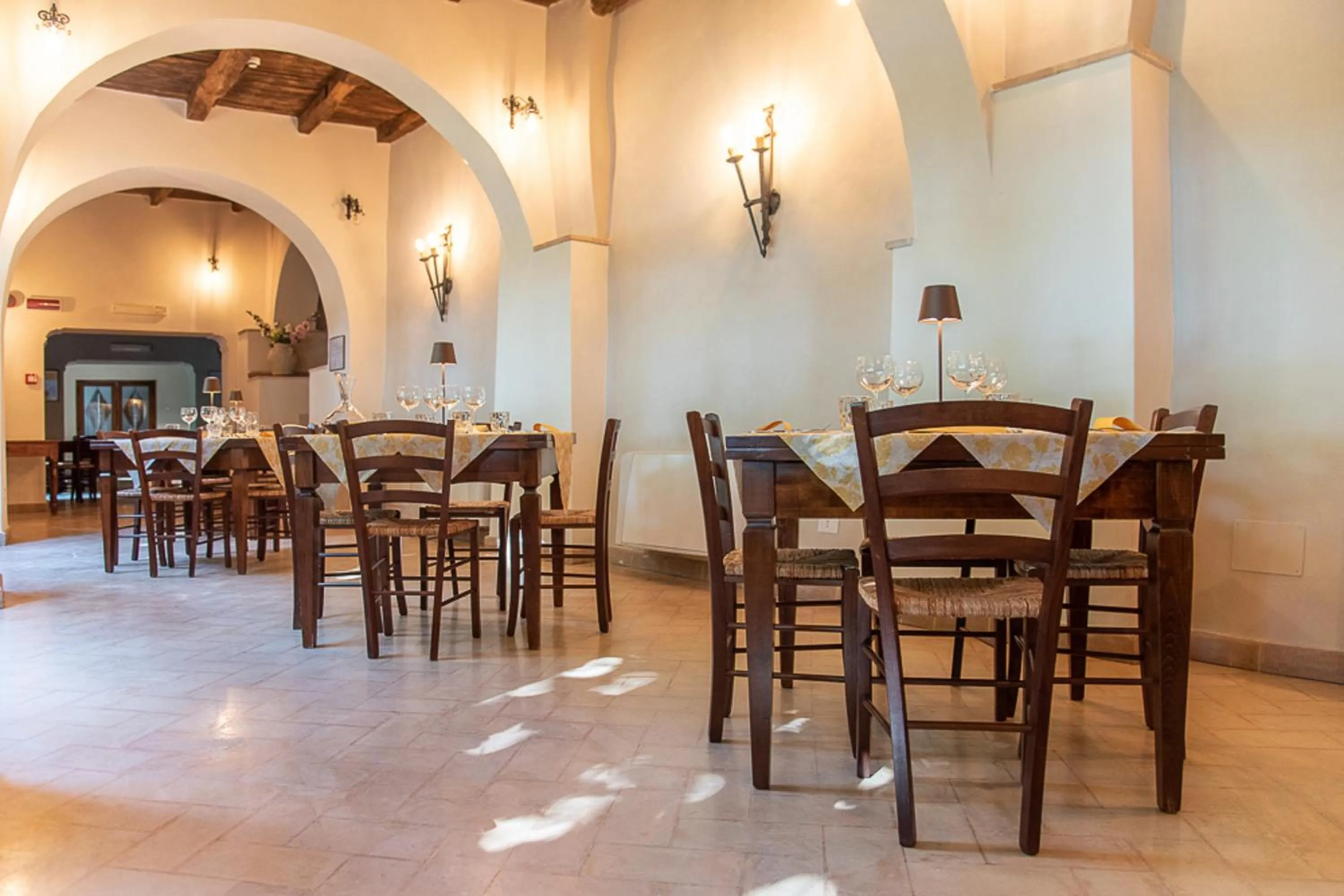 Restaurant/places to eat in Relais Borgo Campello